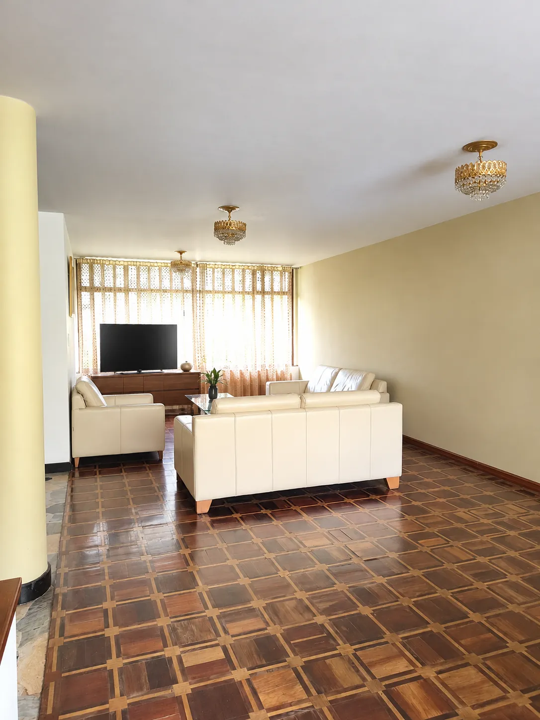 Oficina en Arriendo en El Salitre, Bogotá ciudad, 330,0 m² — CREBI