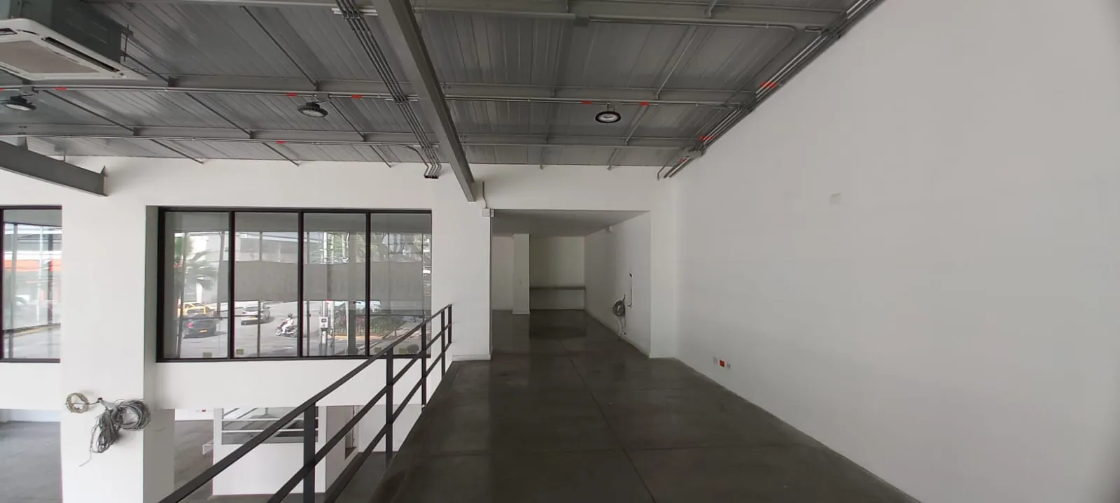 Local en Arriendo - Avenida 6 Bis Norte, Santa Mónica Residencial, Comuna 2, Cali ciudad, Cali, Sur, Valle del Cauca, RAP Pacífico, 760046, Colombia, 360,0 m² (foto 7) — CREBI