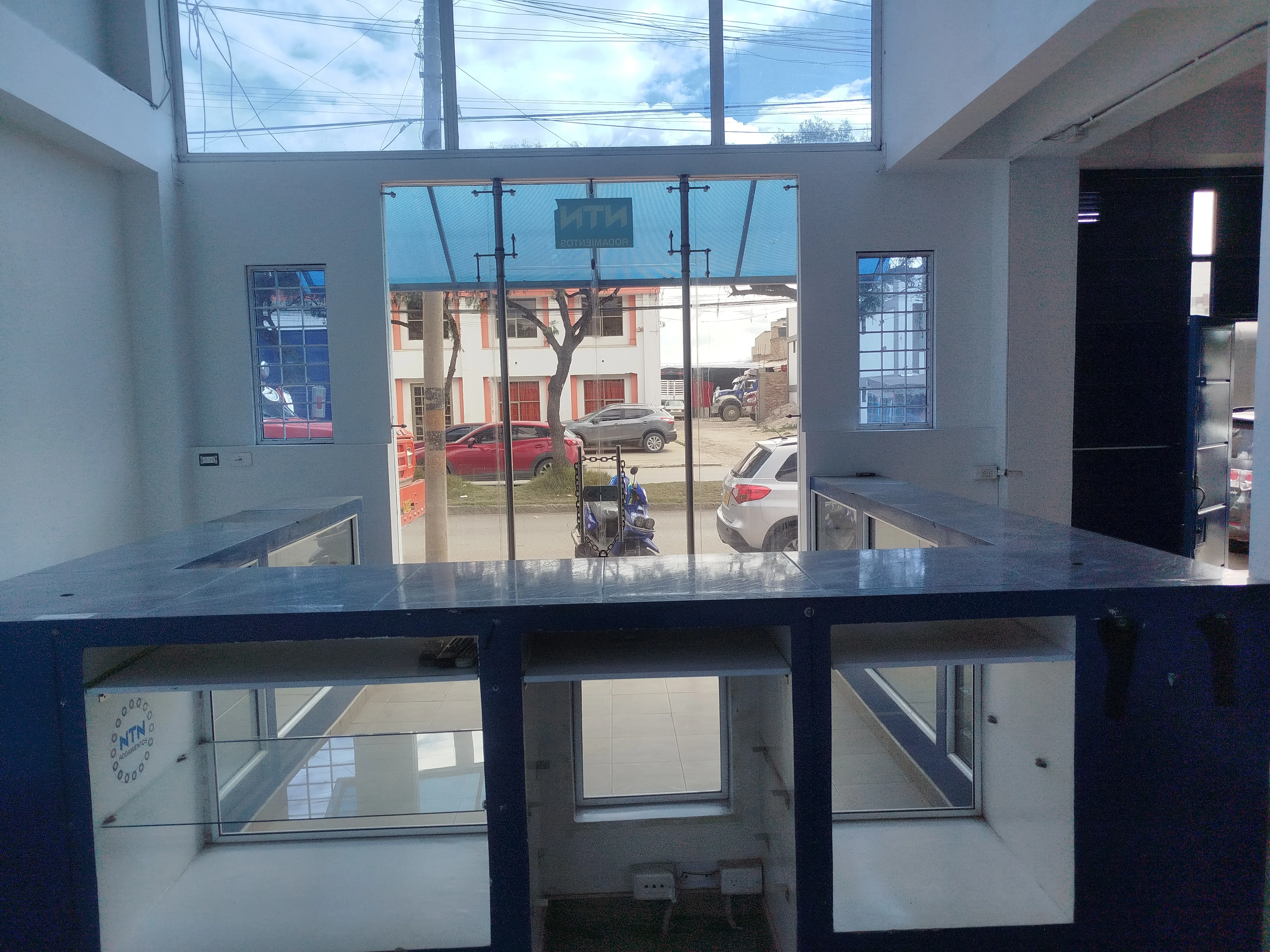 Bodega en Venta - Calle 11B, 200,0 m² (foto 2) — CREBI
