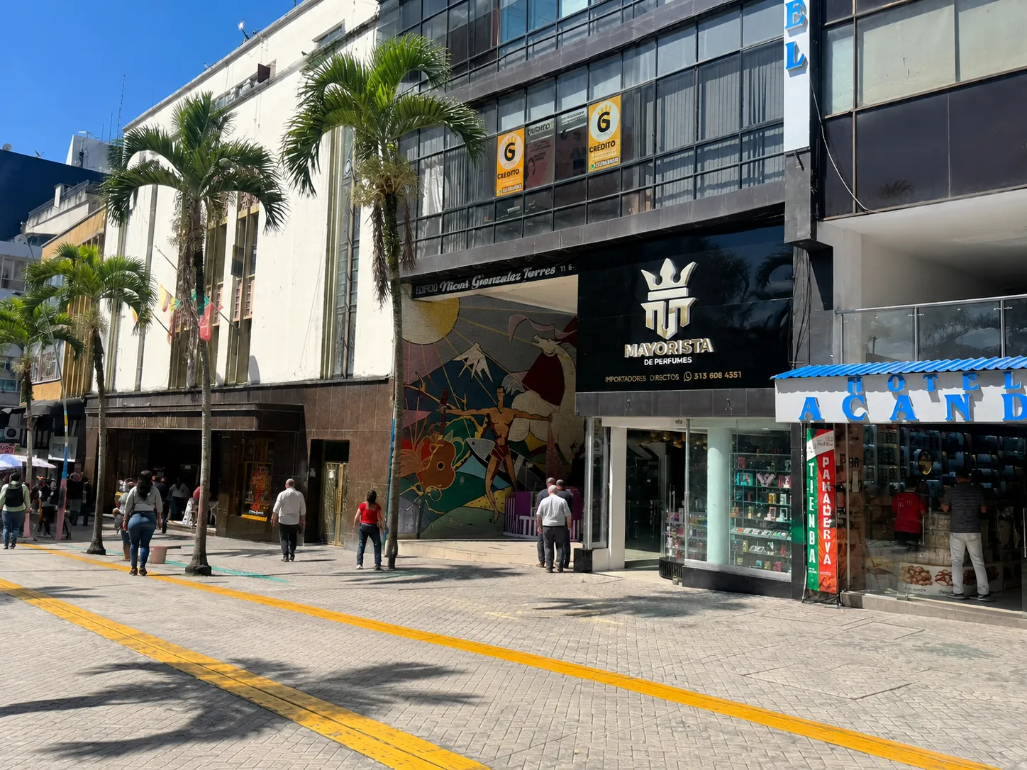 Oficina en Arriendo en Centro, Ibagué, 188,0 m² — CREBI