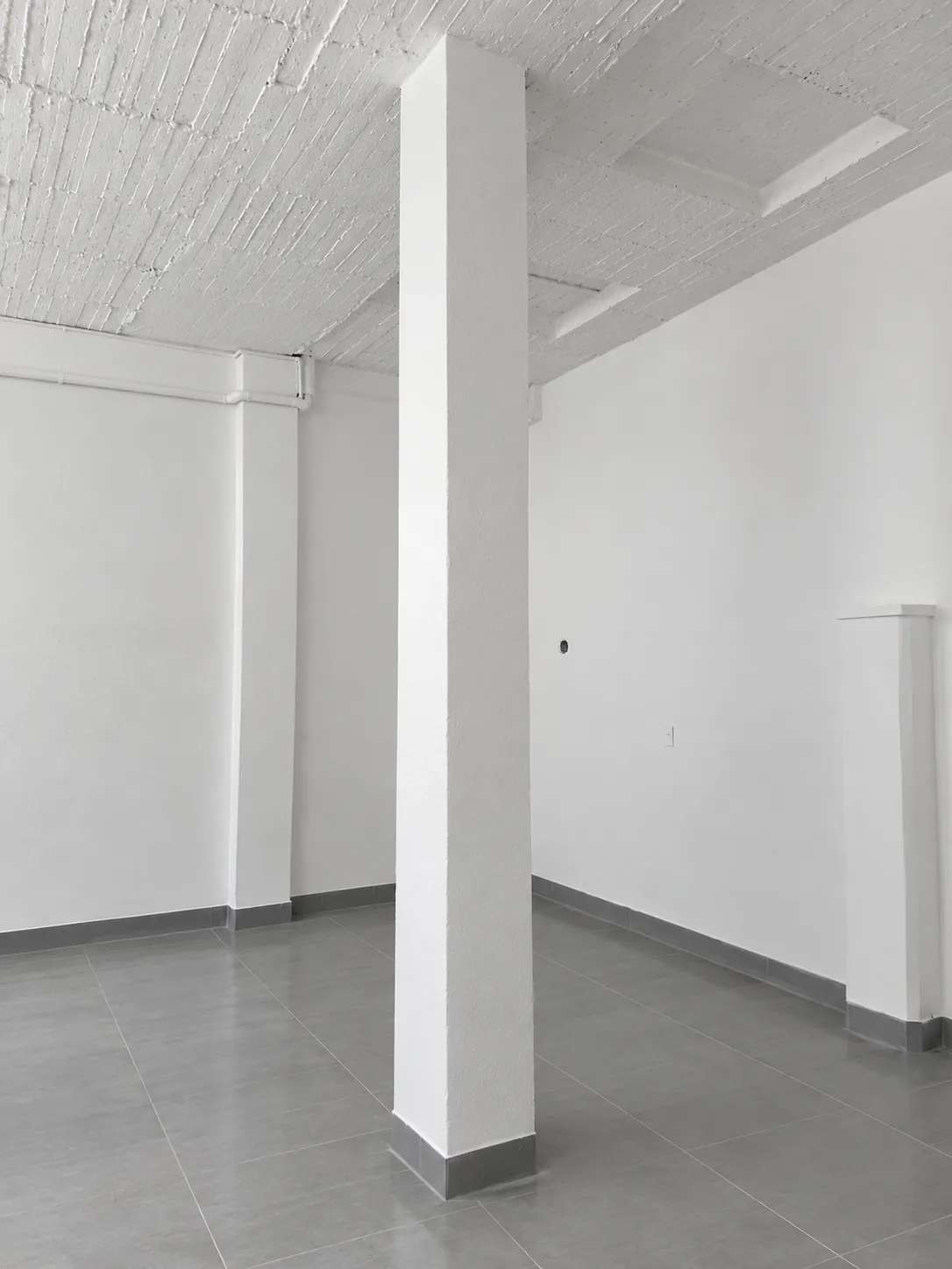 Bodega en Arriendo en El Laurel, Bogotá ciudad, 154,0 m² (foto 2) — CREBI