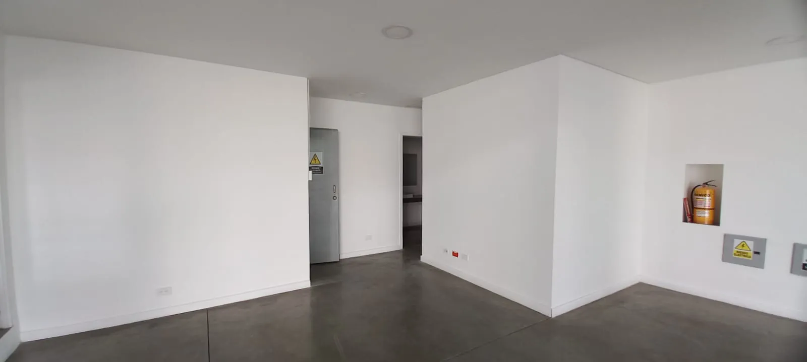 Local en Arriendo - Avenida 6 Bis Norte, Santa Mónica Residencial, Comuna 2, Cali ciudad, Cali, Sur, Valle del Cauca, RAP Pacífico, 760046, Colombia, 360,0 m² (foto 17) — CREBI