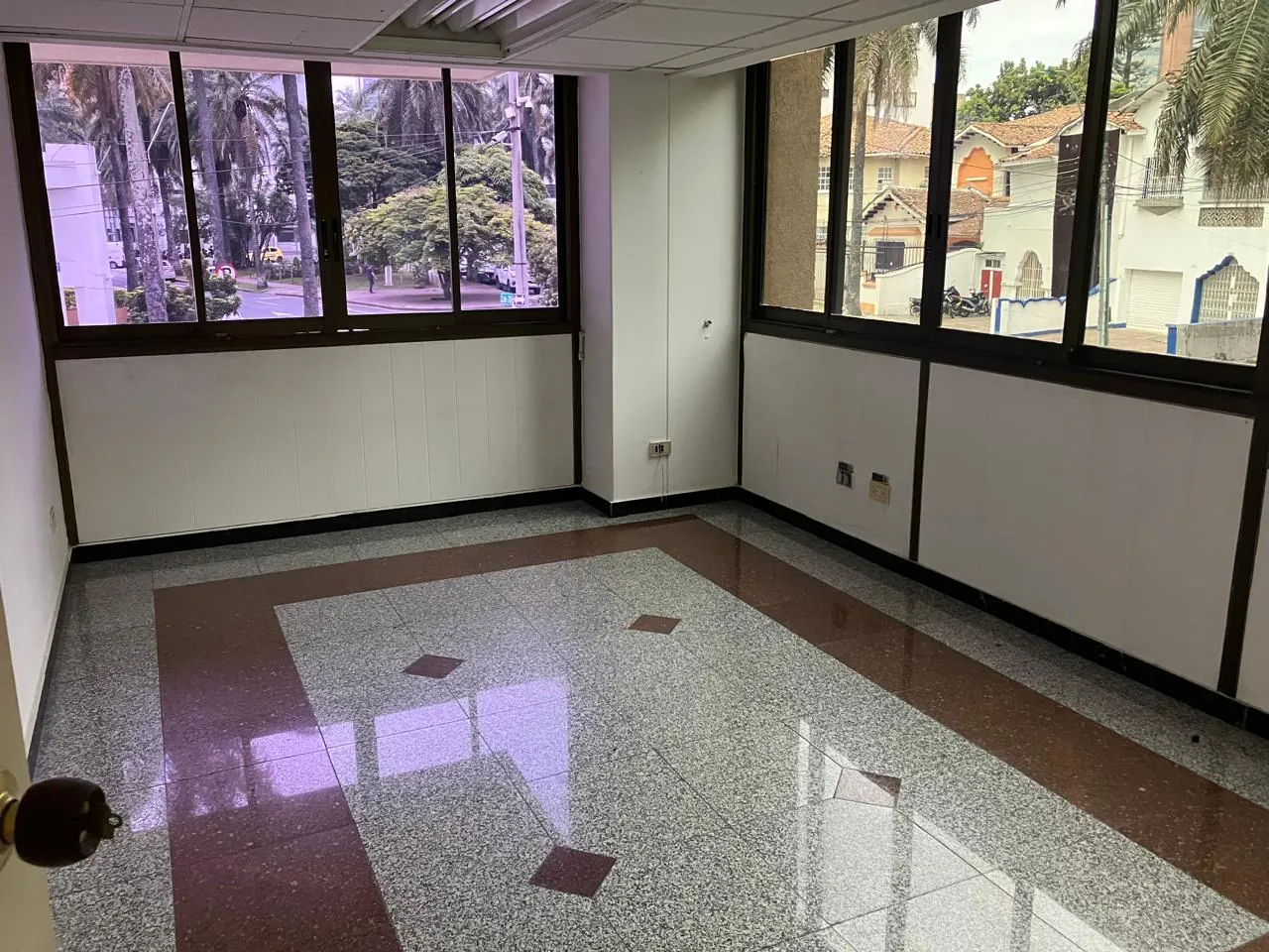 Local en Venta - Cali, Versalles Calle 20 Norte, 312,0 m² — CREBI