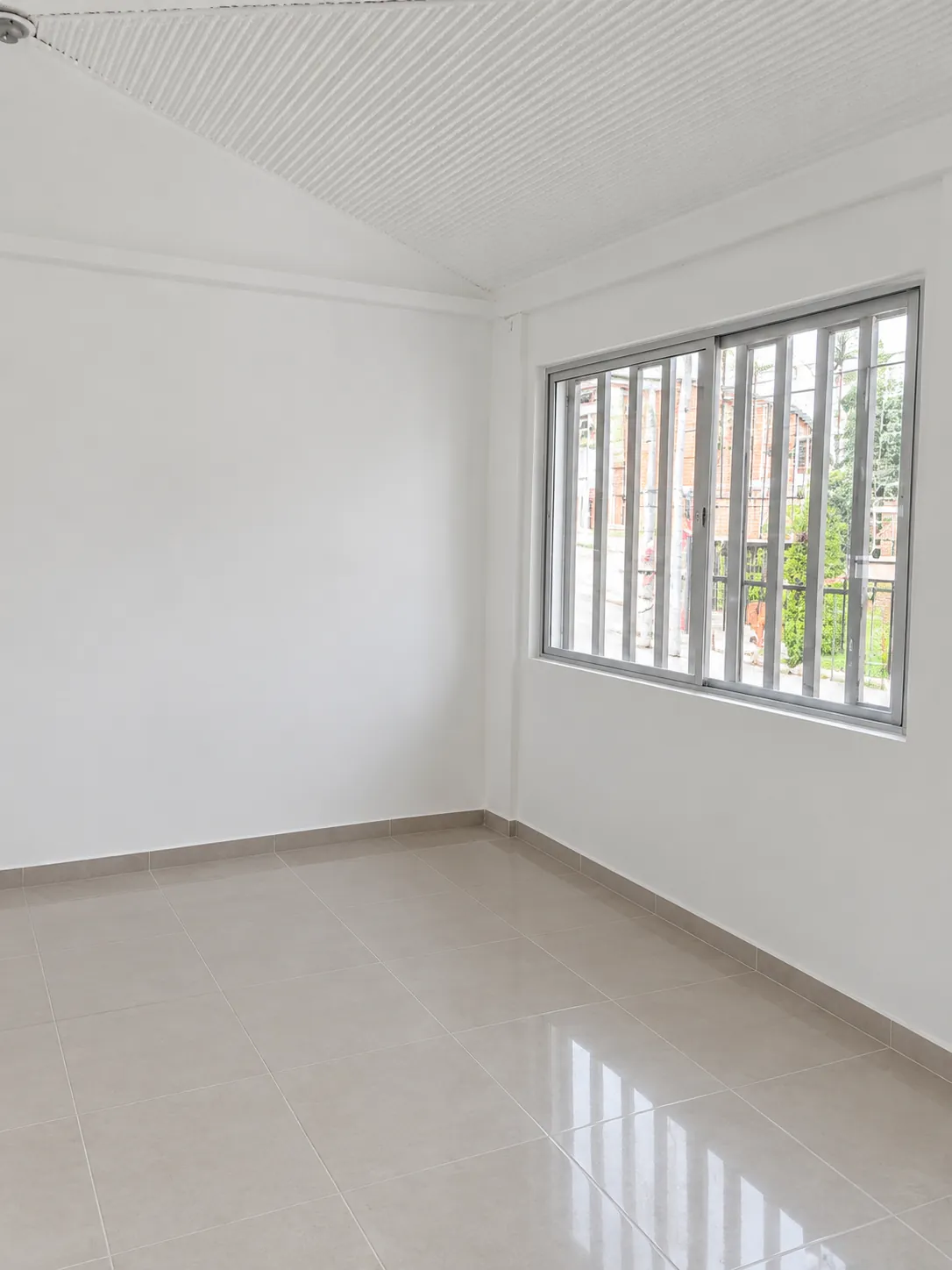 Bodega en Arriendo en El Laurel, Bogotá ciudad, 154,0 m² (foto 3) — CREBI