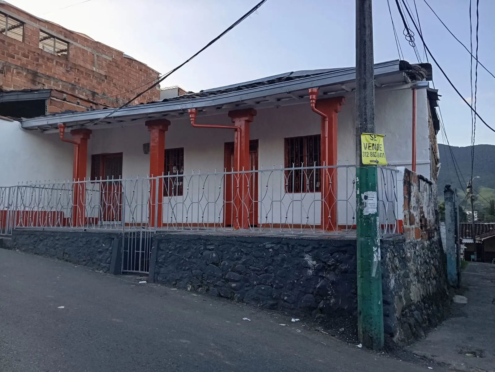 Lote en Venta en Calle 48 Sur, Medellín, 372,0 m² (foto 3) — CREBI