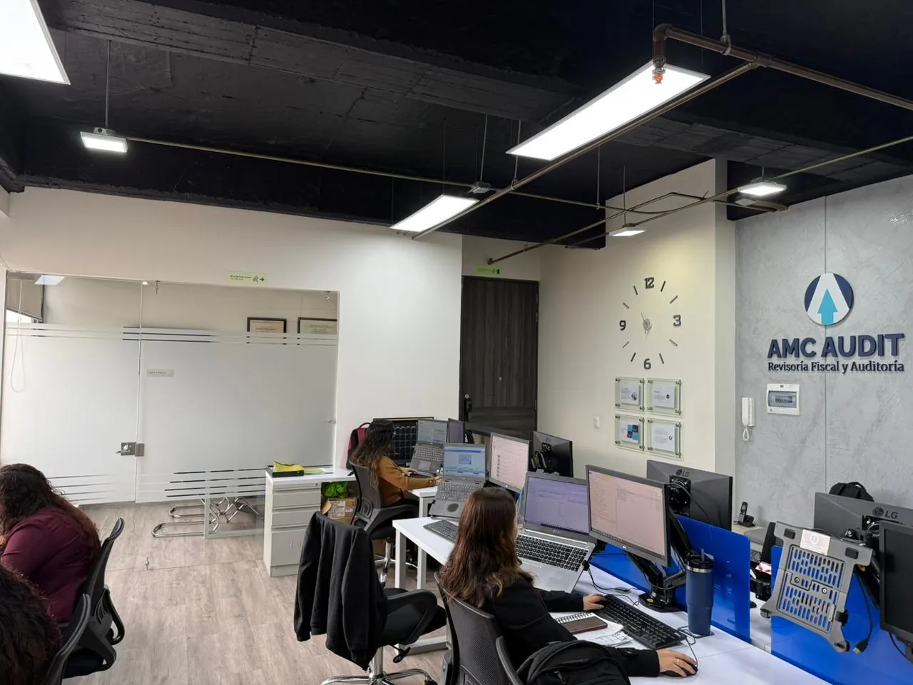Oficina en Venta en Cedro Bolívar, Bogotá ciudad, 59,73 m² (foto 7) — CREBI
