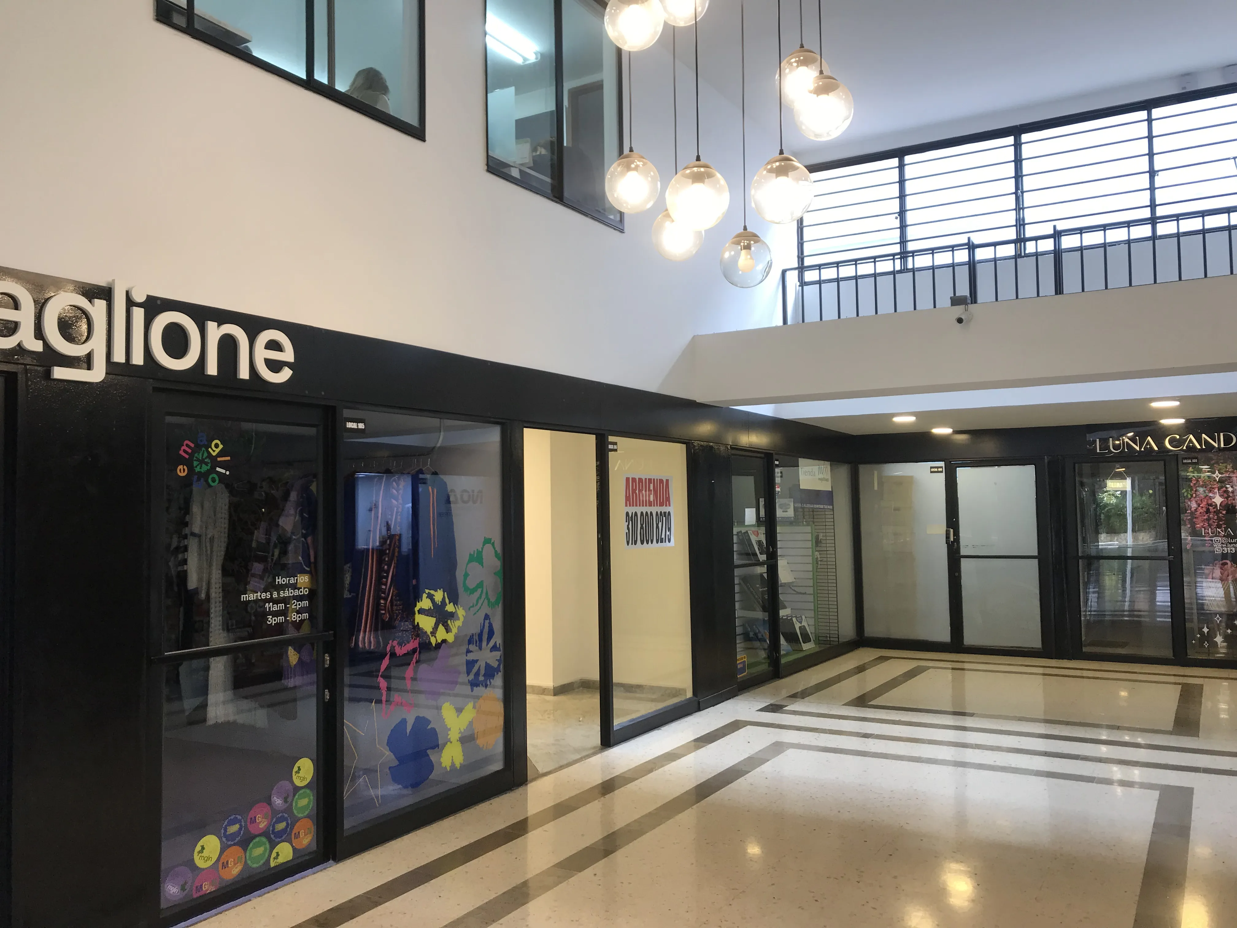 Local en Venta en UPZs de Bogotá, Bogotá, 15,4 m² (foto 3) — CREBI
