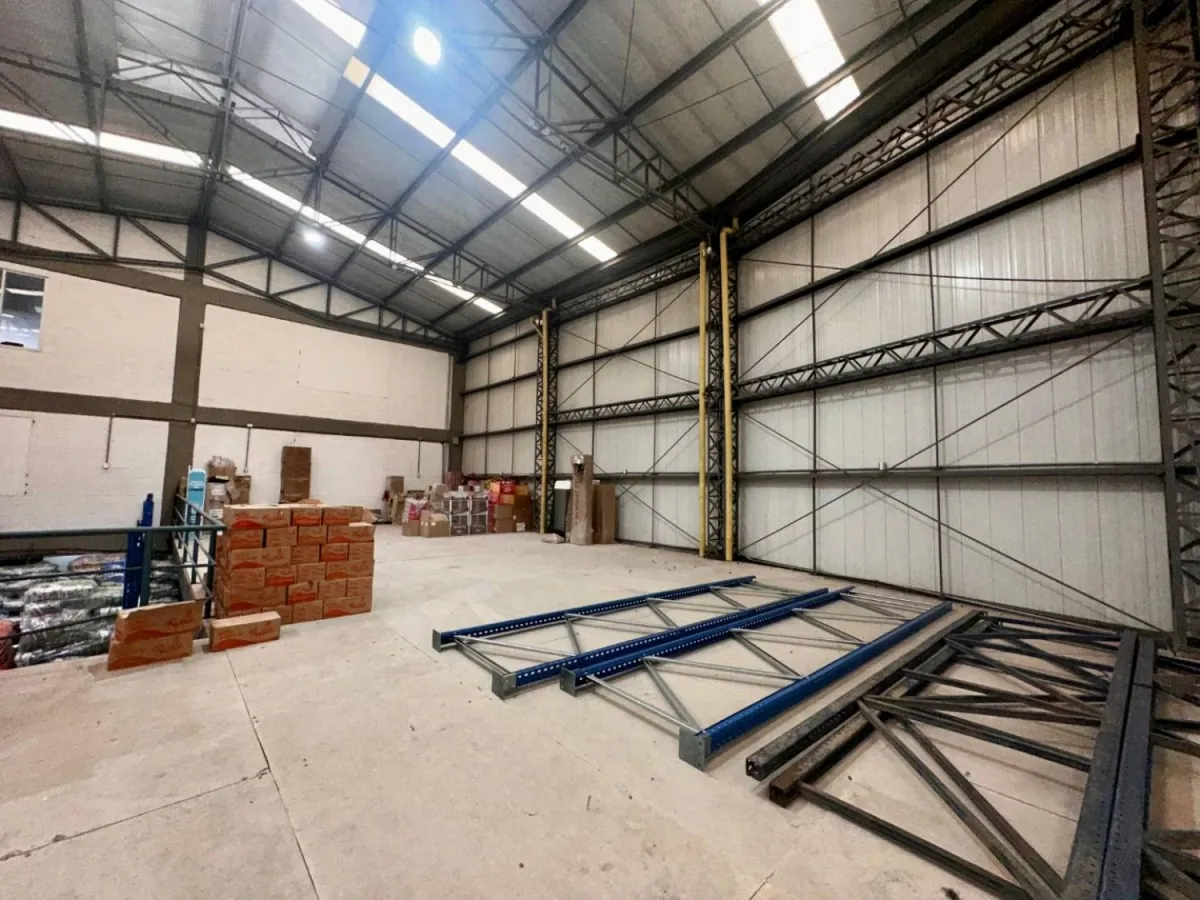 Bodega en Arriendo - AMCO, Area Metropolitana Centro Occidente, 900,0 m² (foto 4) — CREBI
