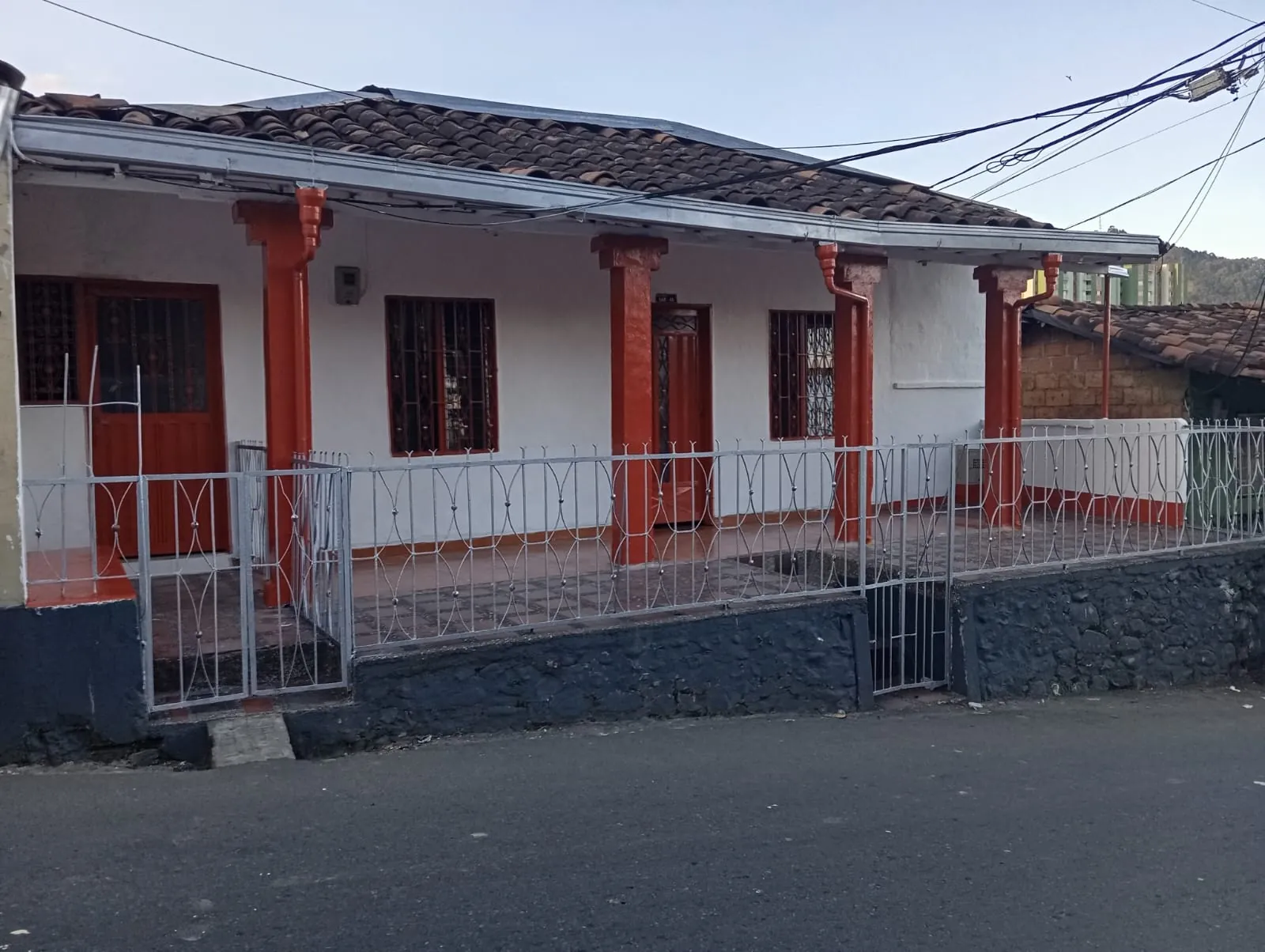 Lote en Venta en Calle 48 Sur, Medellín, 372,0 m² (foto 4) — CREBI