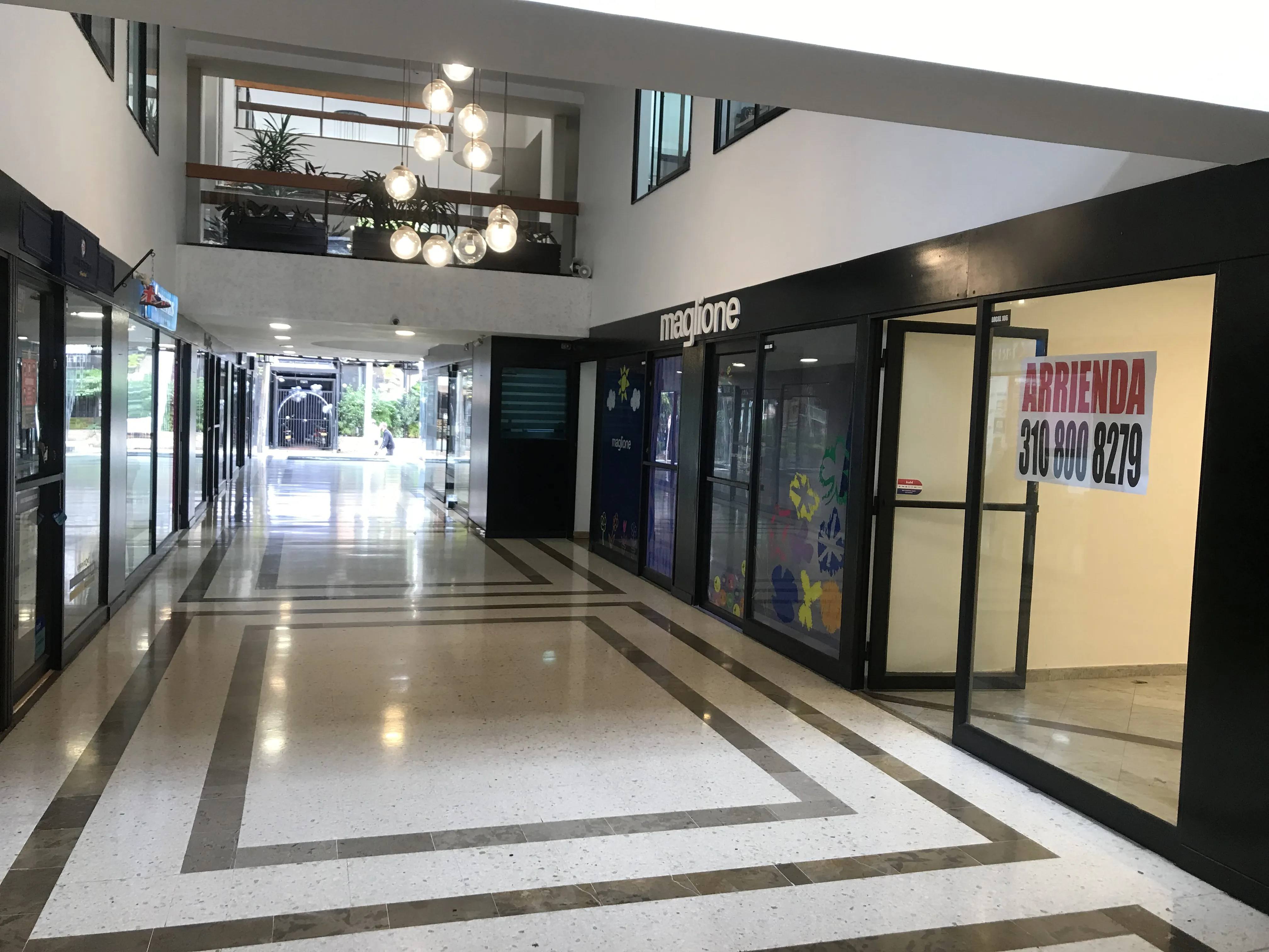 Local en Venta en UPZs de Bogotá, Bogotá, 15,4 m² (foto 5) — CREBI