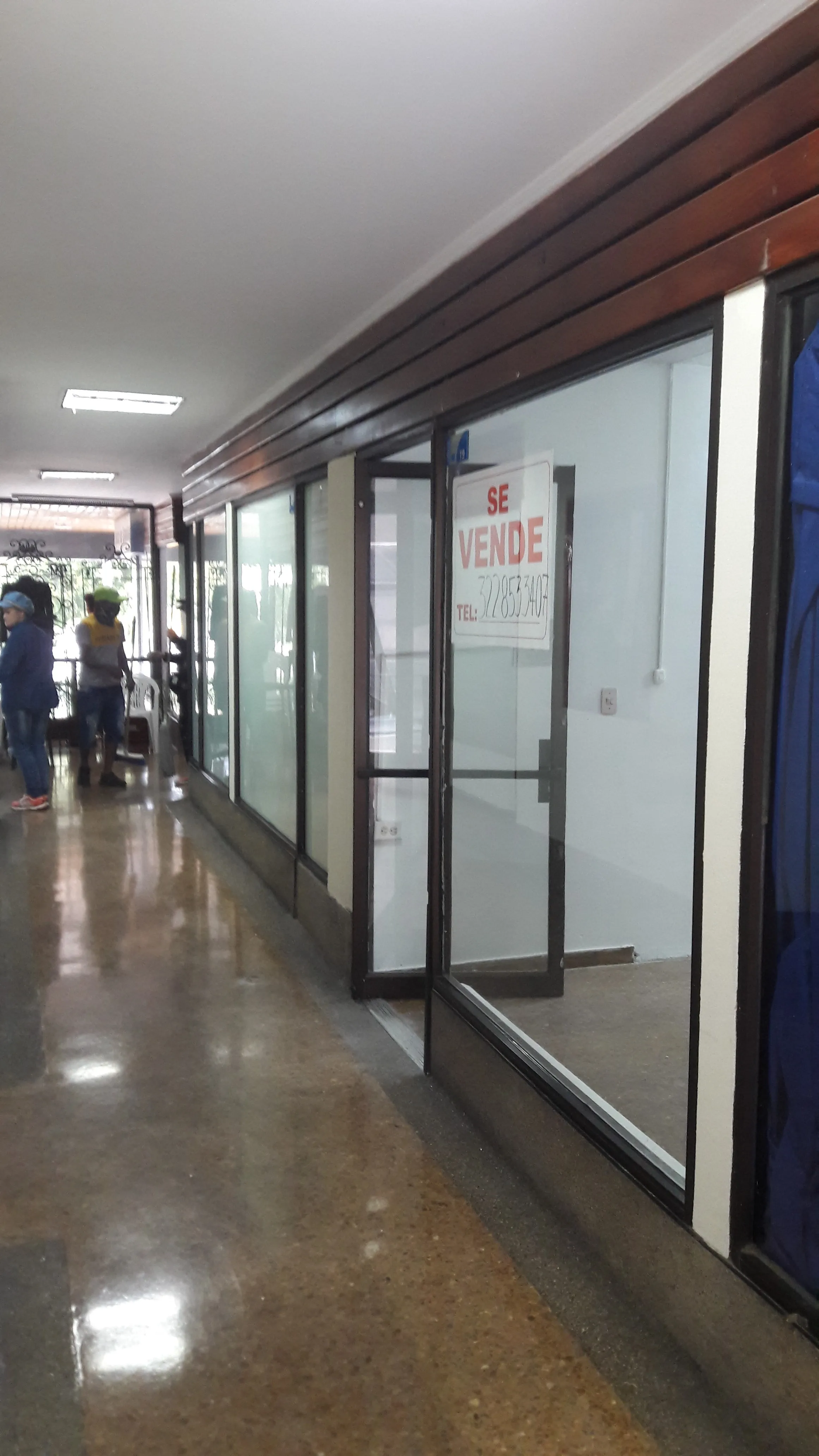Local en Venta en Santa Barbara Occidental, Bogotá ciudad, 28,0 m² (foto 5) — CREBI
