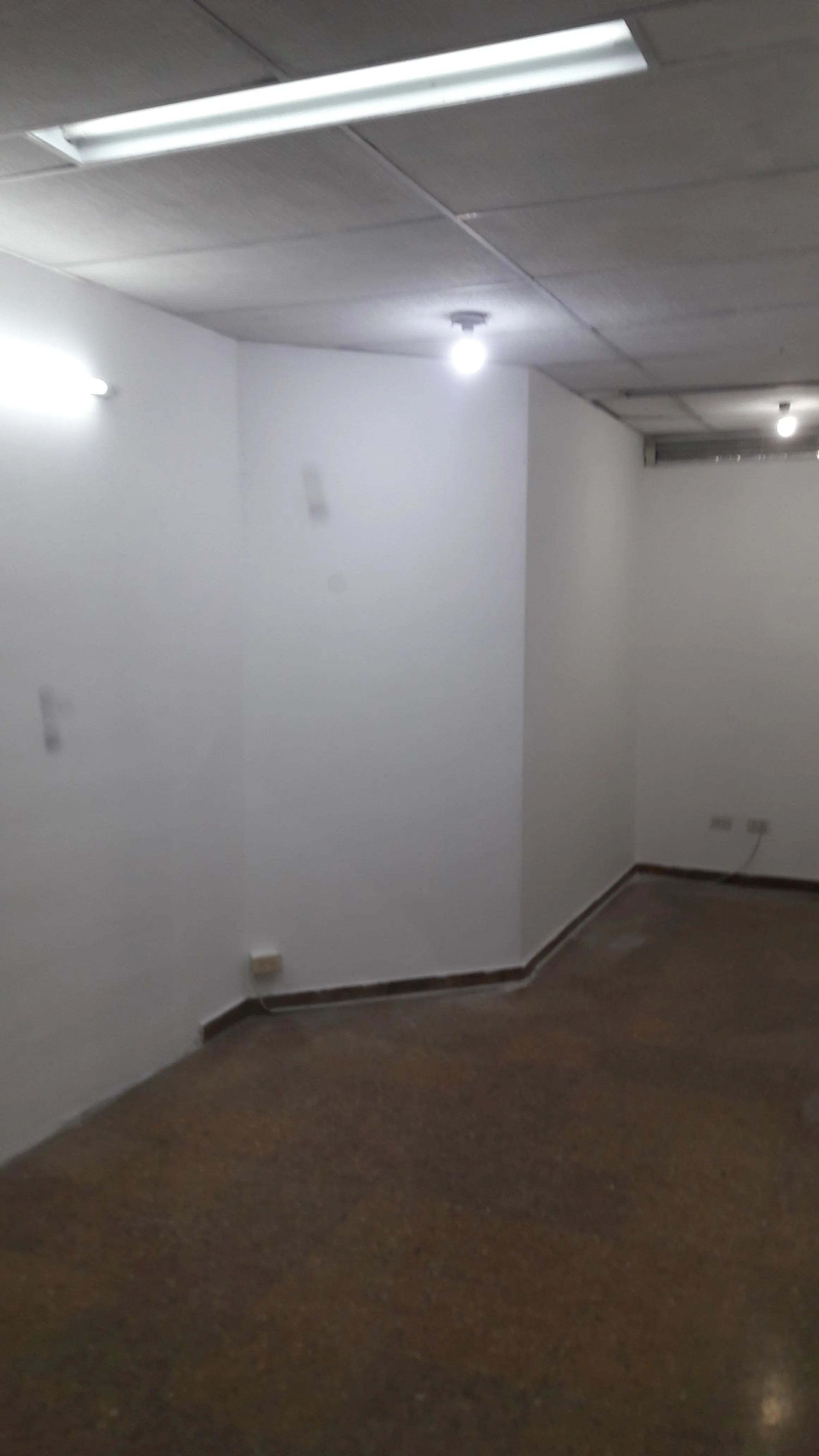 Local en Venta en Santa Barbara Occidental, Bogotá ciudad, 28,0 m² (foto 6) — CREBI