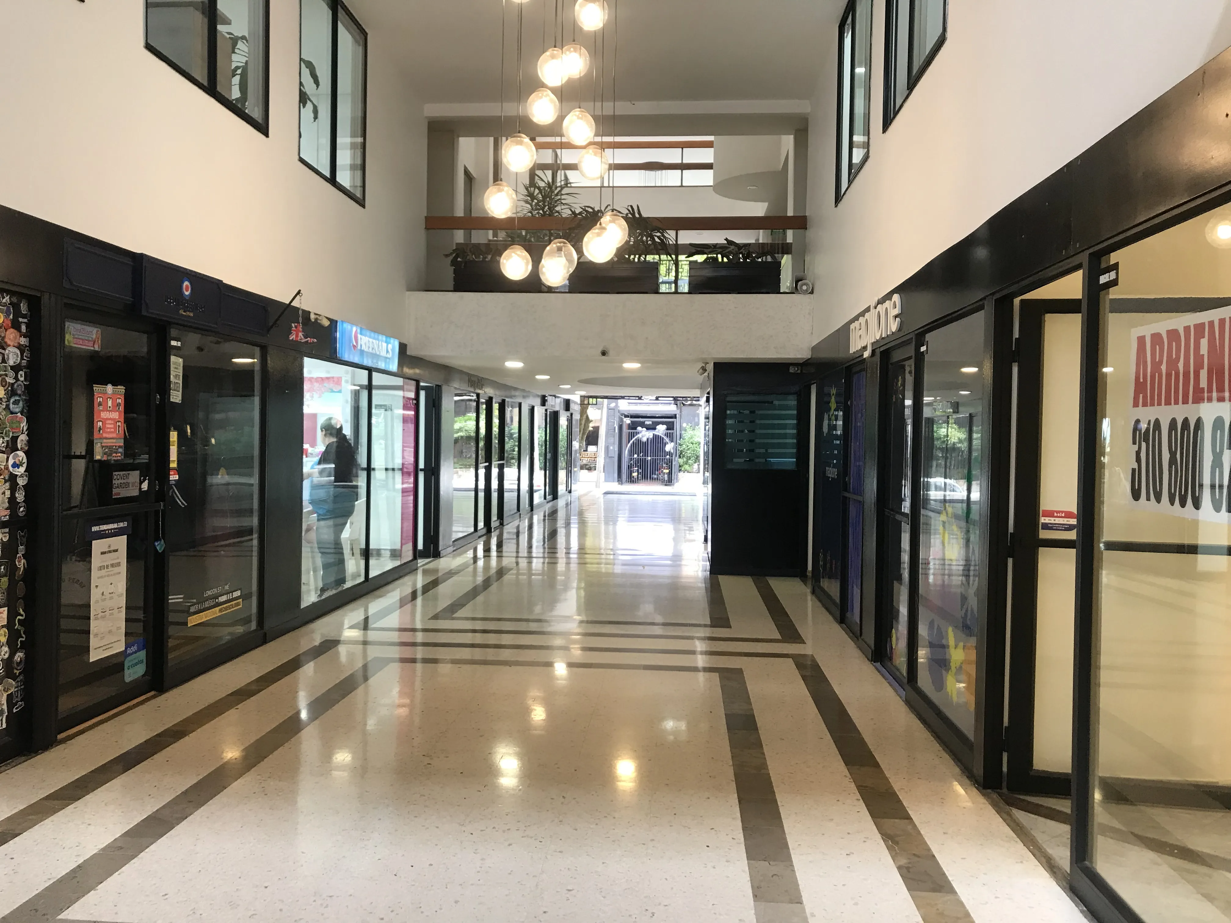 Local en Venta en UPZs de Bogotá, Bogotá, 15,4 m² (foto 6) — CREBI