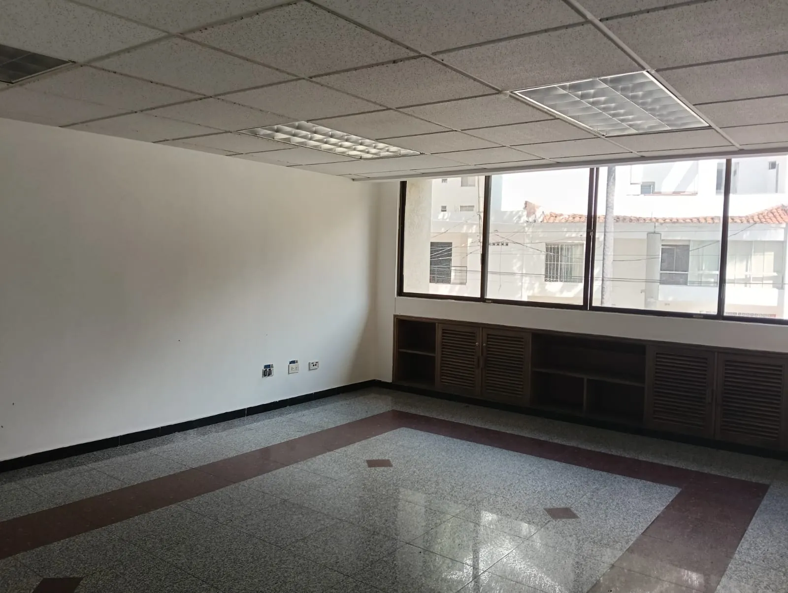 Local en Venta - Cali, Versalles Calle 20 Norte, 312,0 m² (foto 5) — CREBI