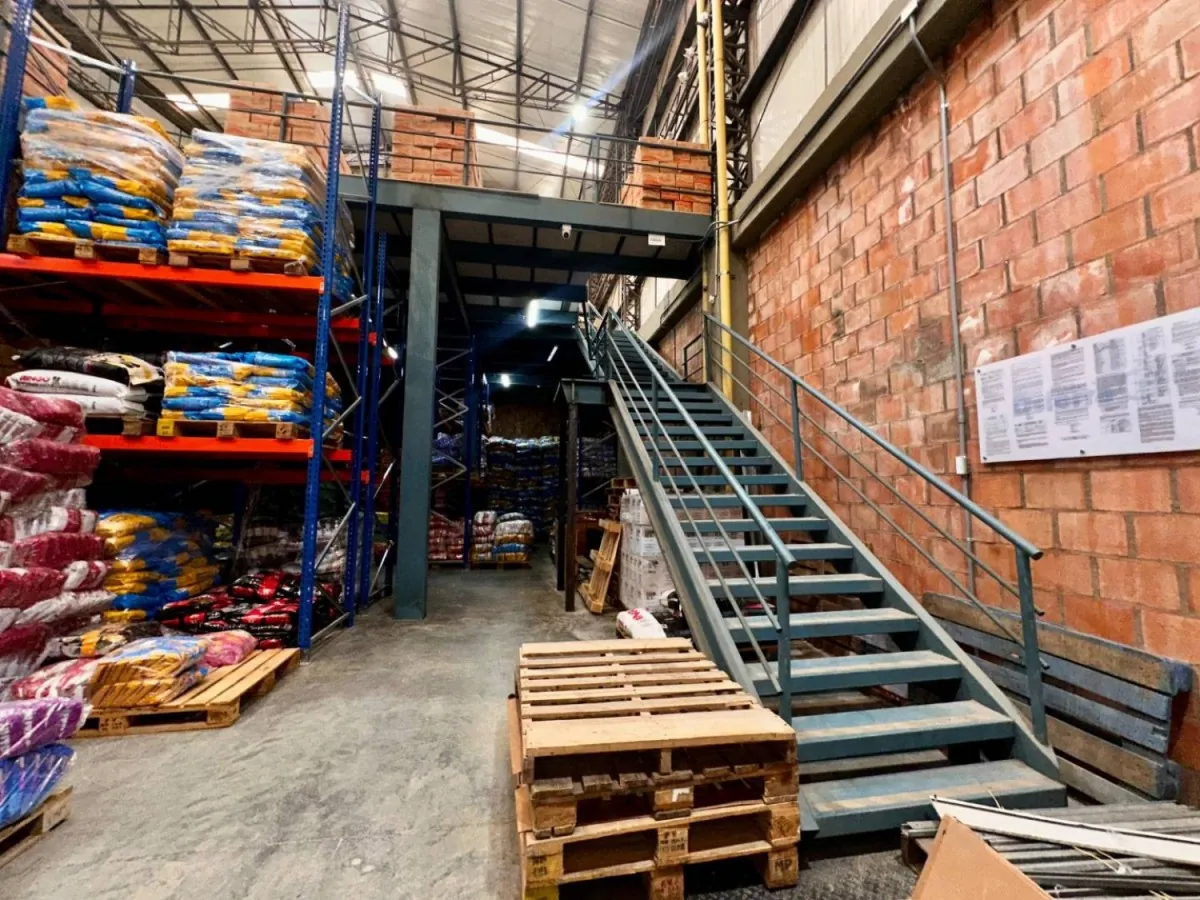 Bodega en Arriendo - AMCO, Area Metropolitana Centro Occidente, 900,0 m² (foto 8) — CREBI