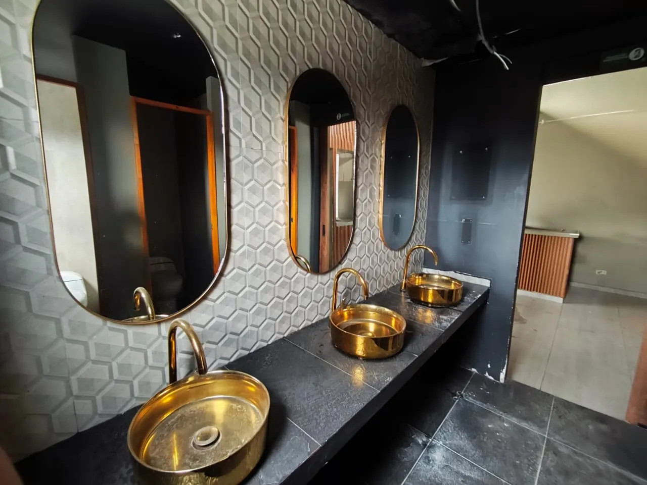 Local en Arriendo - Pereira, Pereira Carrera 12, 161,0 m² (foto 9) — CREBI