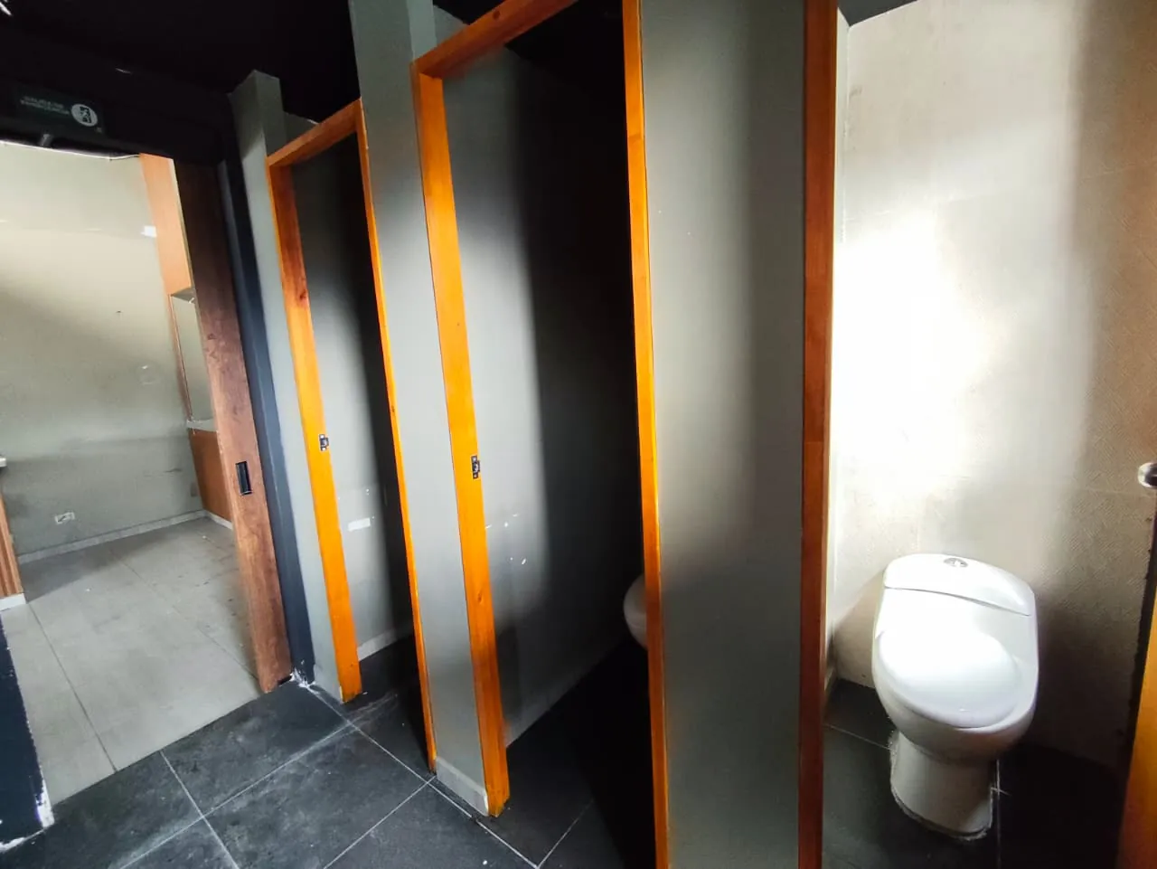 Local en Arriendo - Pereira, Pereira Carrera 12, 161,0 m² (foto 10) — CREBI