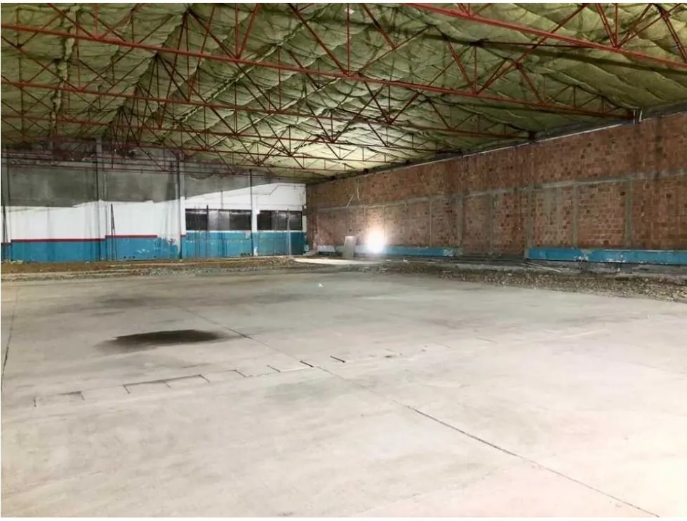 Bodega en Venta - Cali, El Gran Limonar Calle 5, 1861,0 m² (foto 2) — CREBI