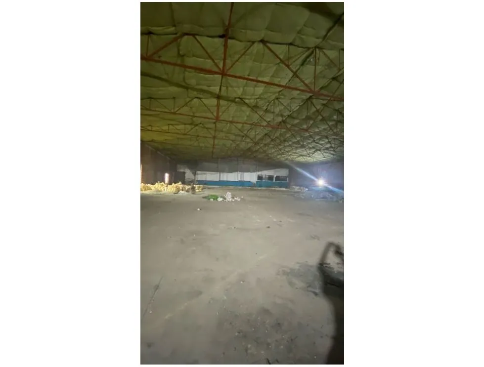 Bodega en Venta - Cali, El Gran Limonar Calle 5, 1861,0 m² (foto 4) — CREBI