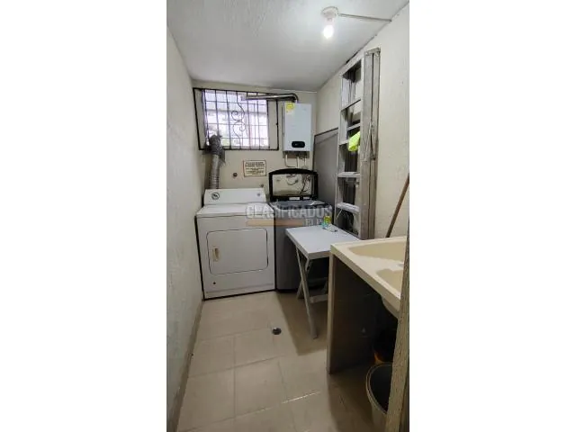Multifamily en Venta - Cali, Ciudad Jardín Calle 14, 756,0 m² (foto 10) — CREBI