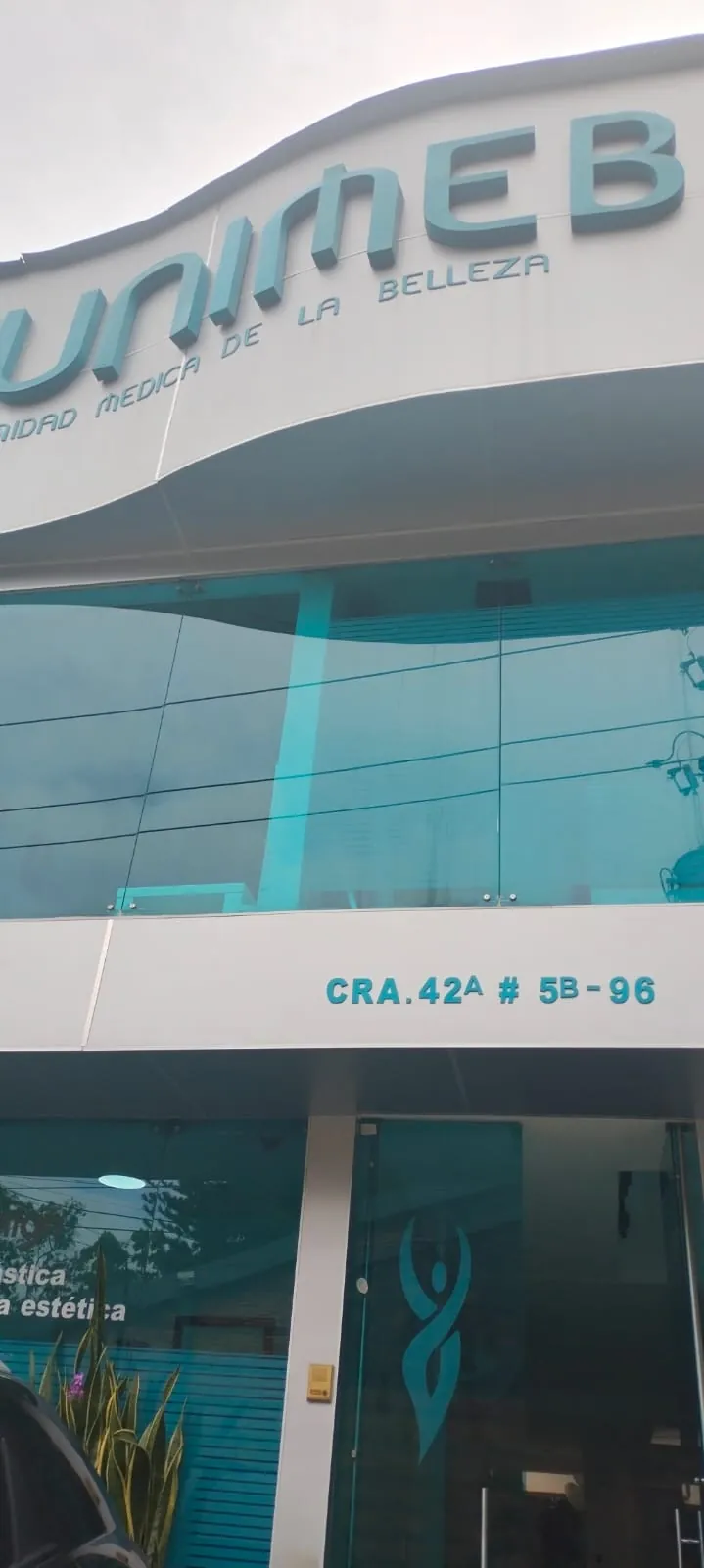Consultorio en Arriendo en Unión de Vivienda Popular, Cali, 10,8 m² (foto 3) — CREBI
