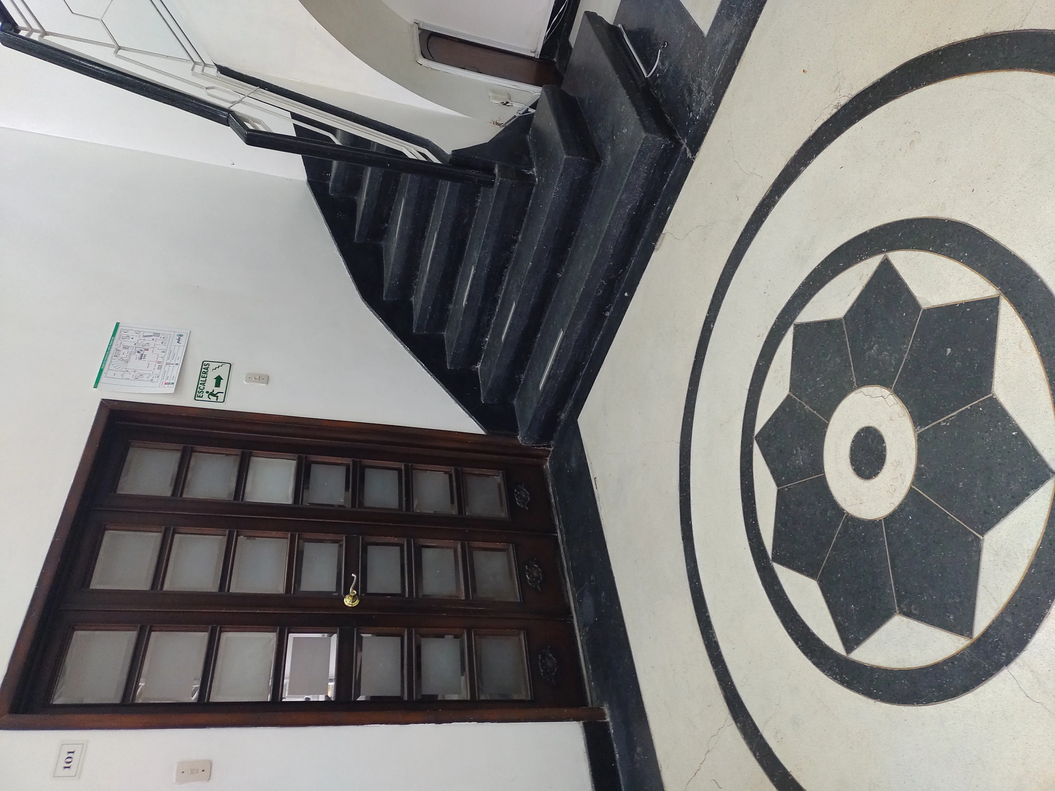 Oficina en Arriendo en Silvania, 12,0 m² — CREBI