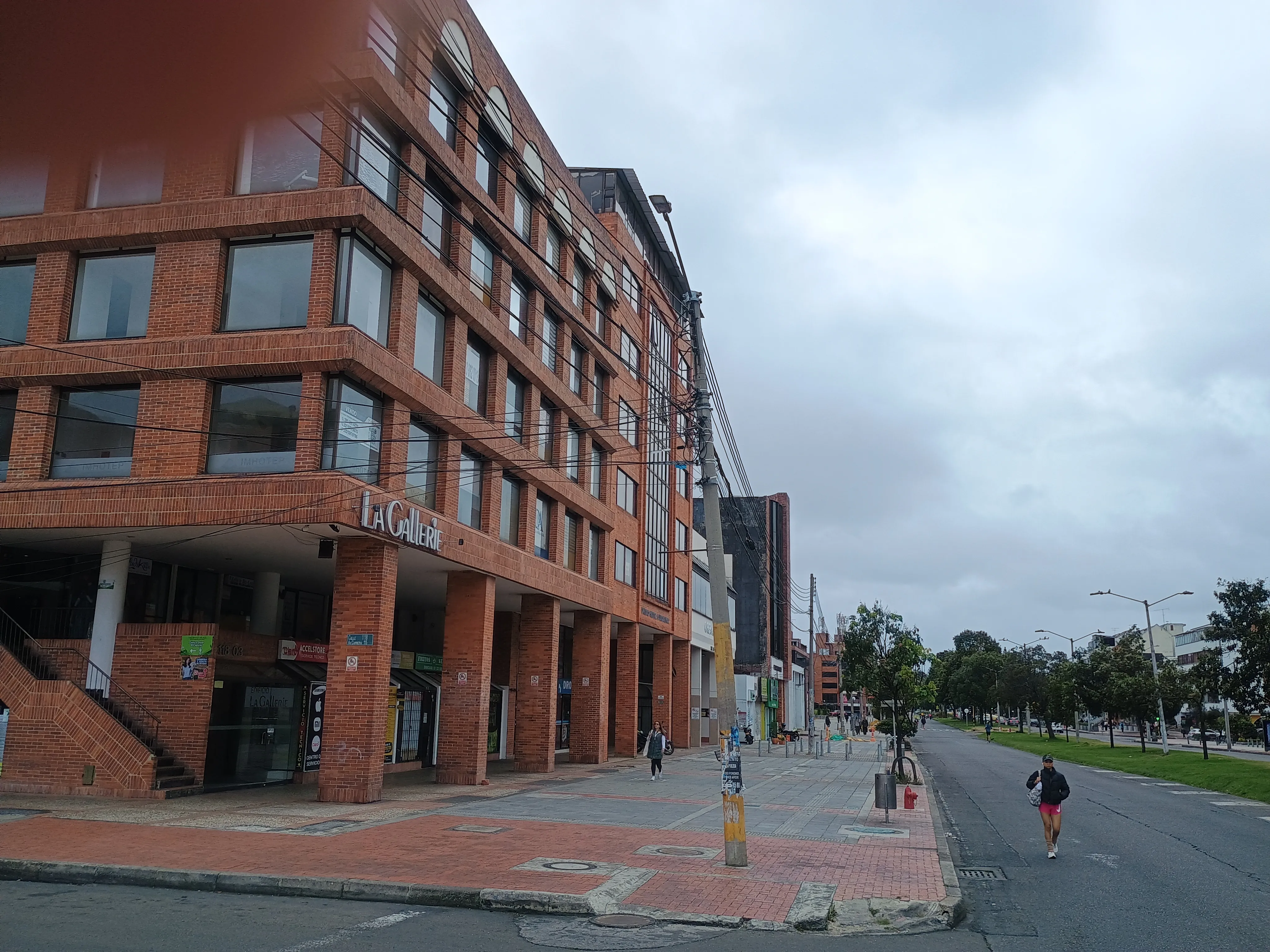 Oficina en Venta en Santa Barbara Occidental, Bogotá ciudad, 18,0 m² (foto 3) — CREBI