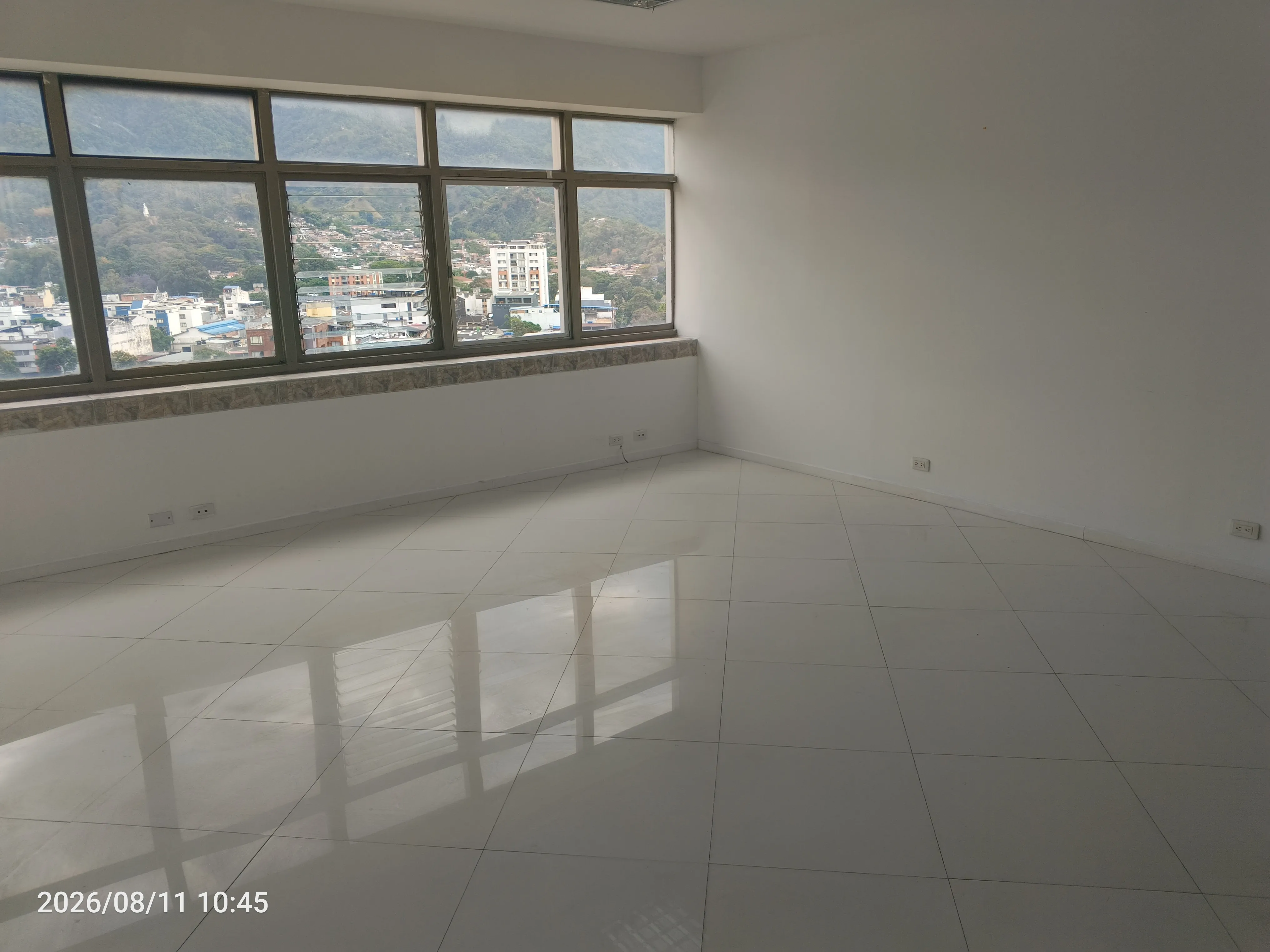 Oficina en Arriendo en Comuna 11 - Ferias, Ibagué, 45,0 m² (foto 6) — CREBI