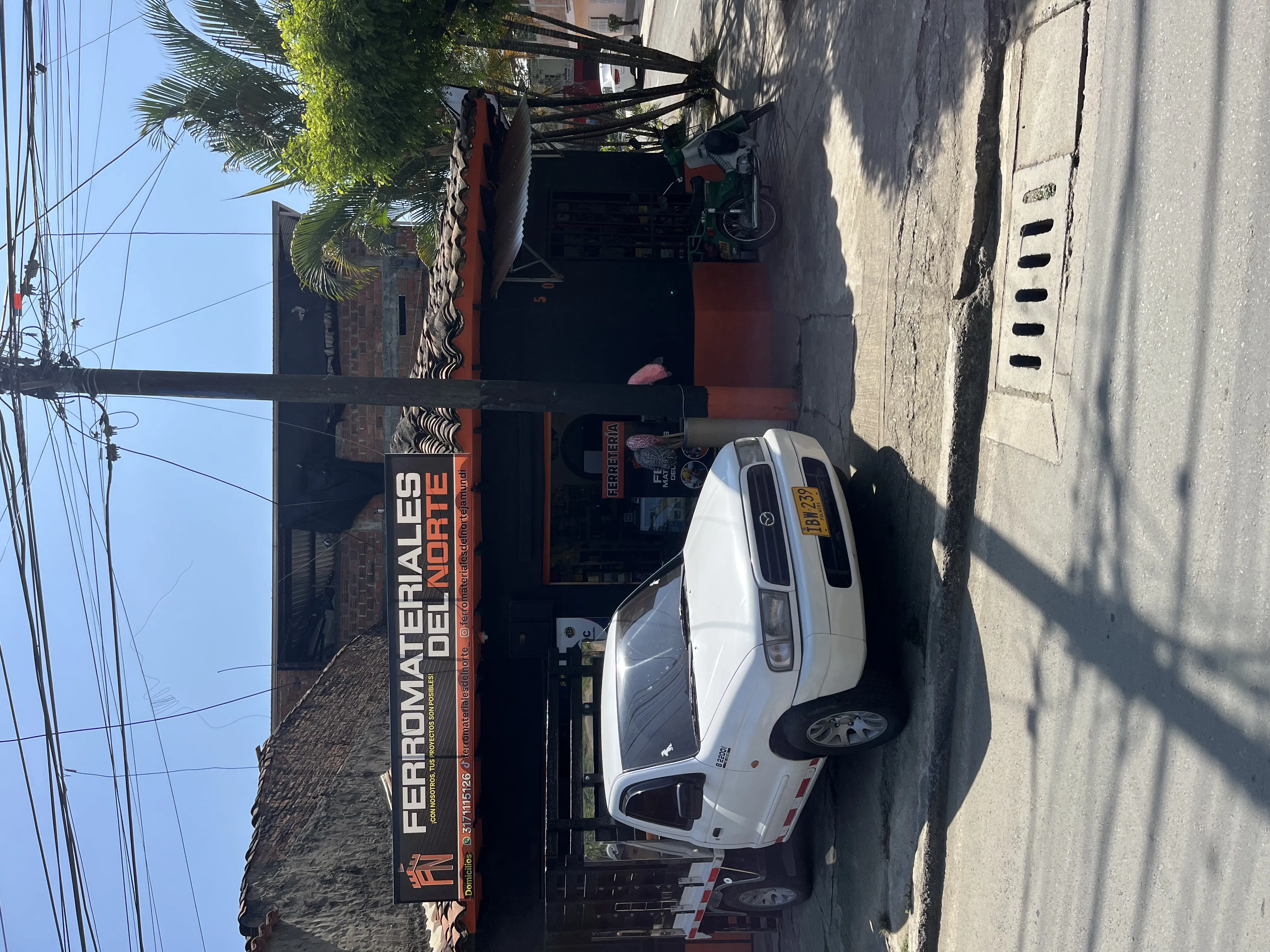 Local en Venta en Calle 5, Jamundí, 242,0 m² (foto 2) — CREBI