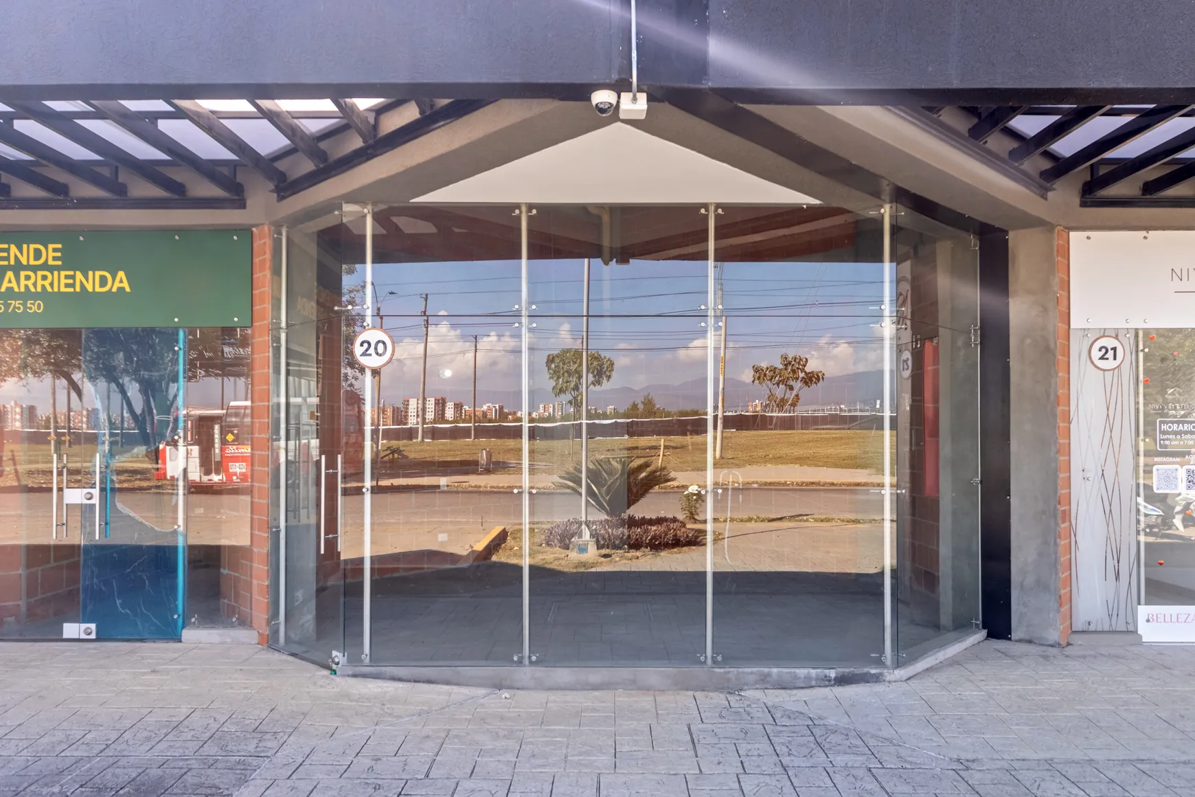 Local en Arriendo - Cali Carrera 107, 25,0 m² (foto 4) — CREBI