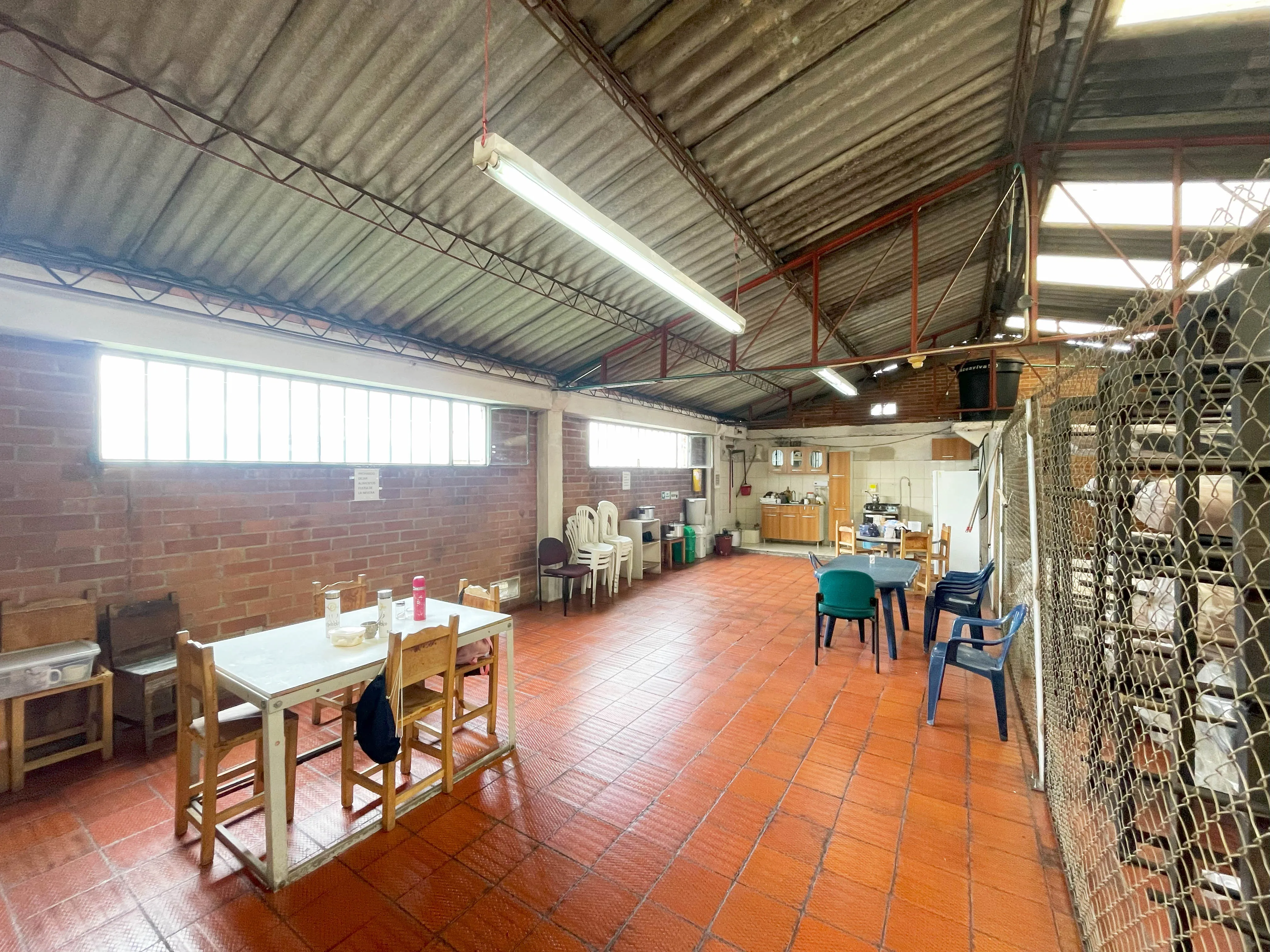 Bodega en Venta en Carvajal, Bogotá ciudad, 300,0 m² (foto 6) — CREBI