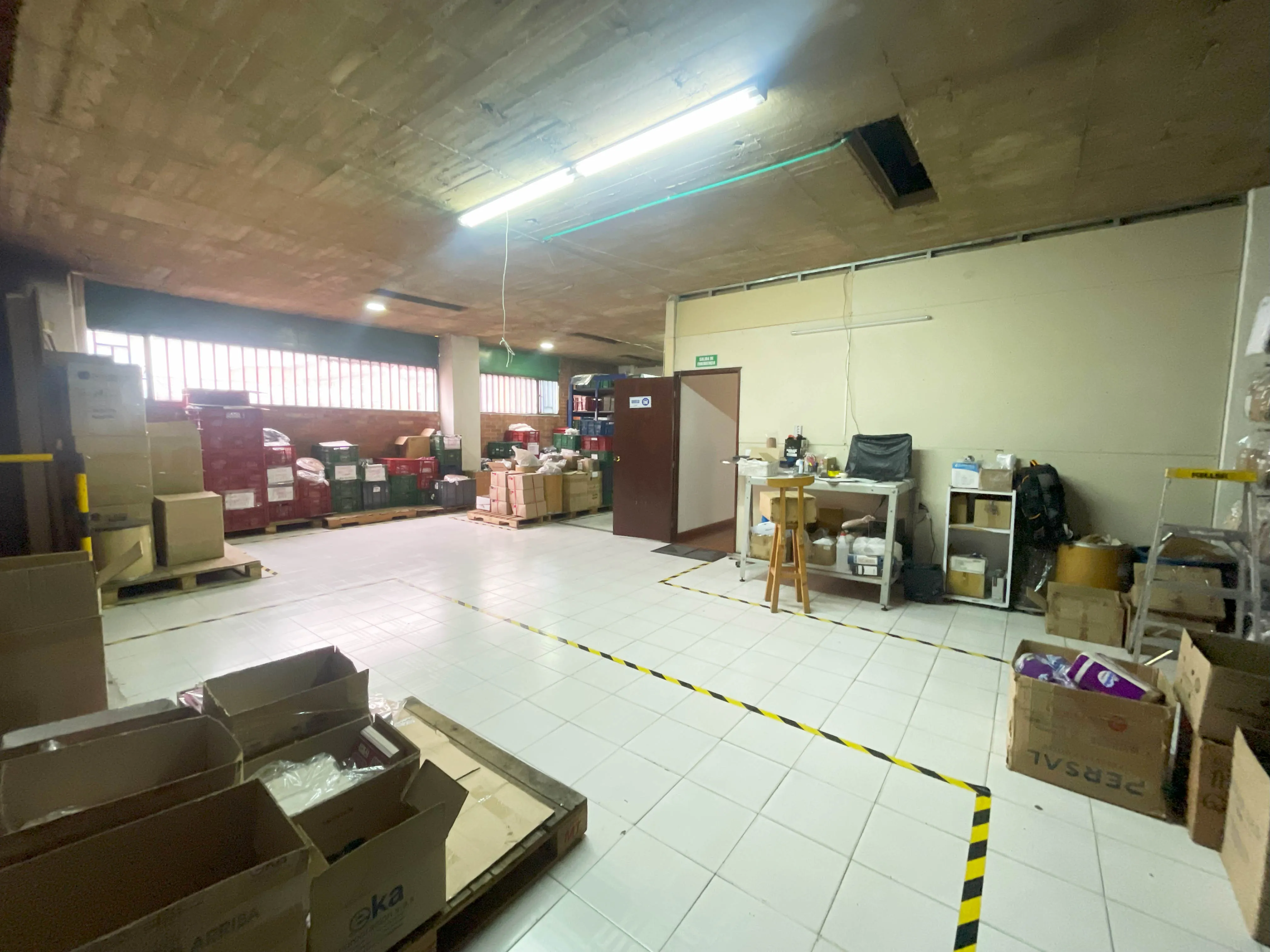 Bodega en Venta en Carvajal, Bogotá ciudad, 300,0 m² (foto 10) — CREBI