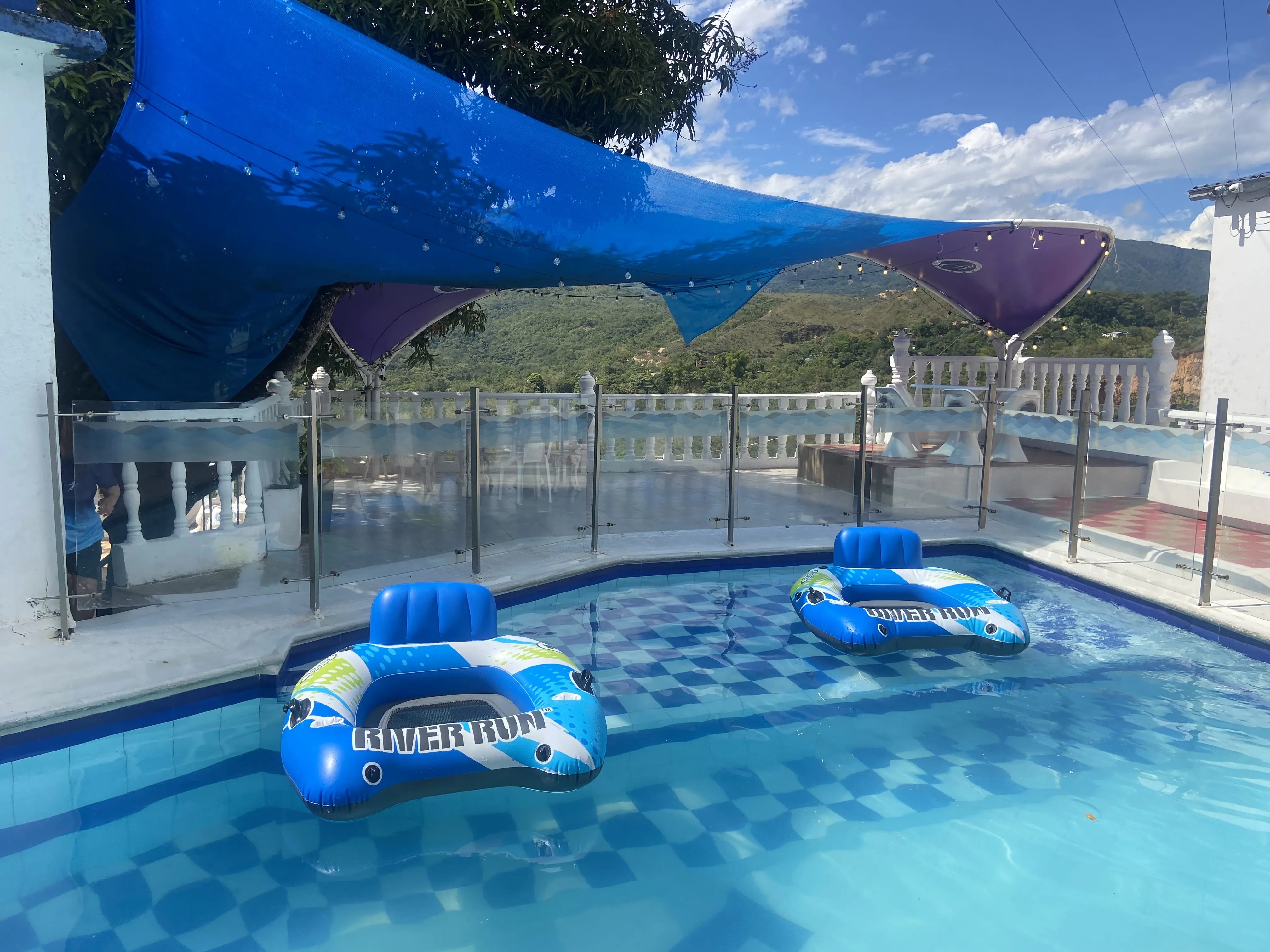 Hotel en Venta en El Balso, Melgar, 1400,0 m² — CREBI