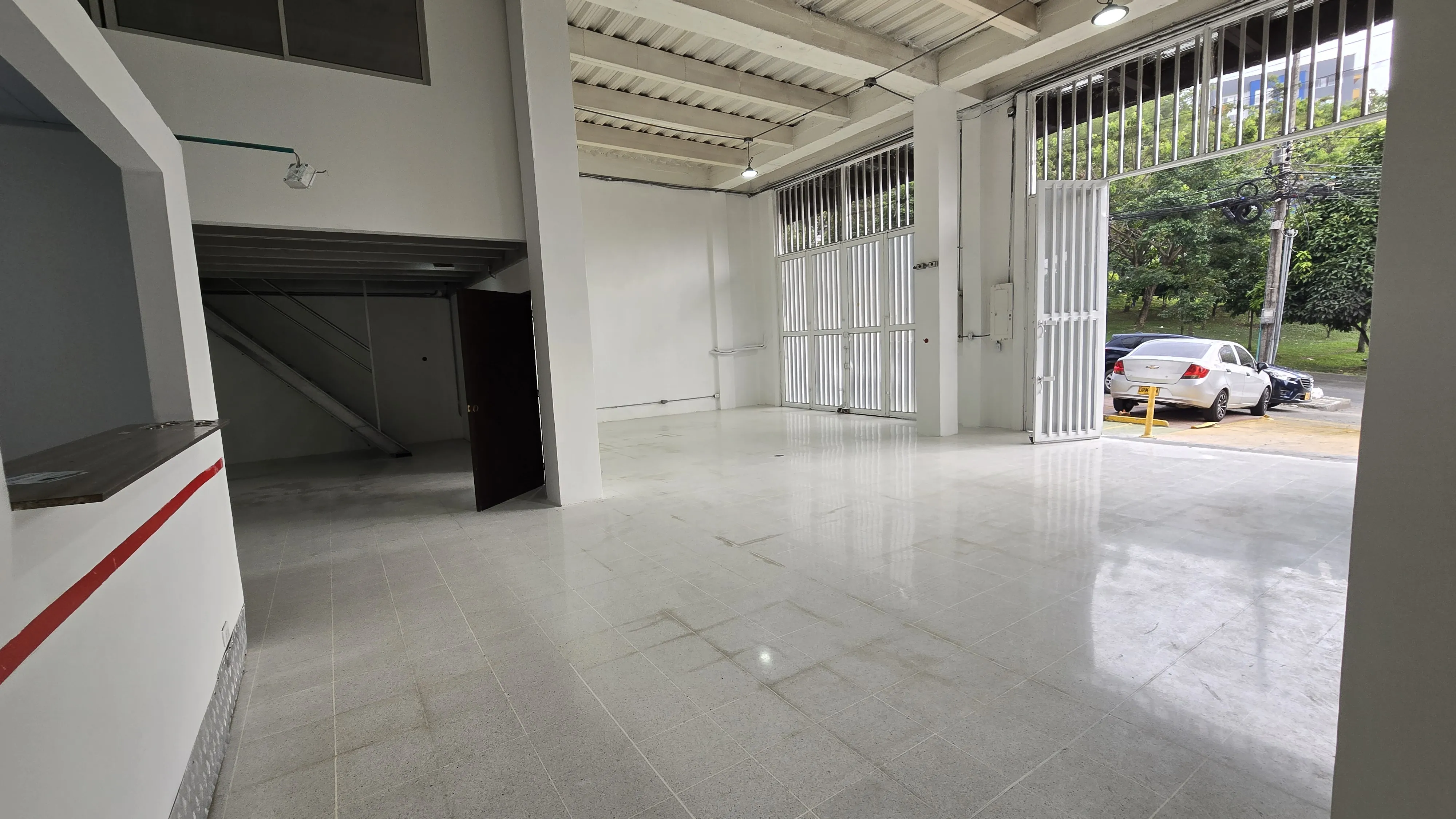 Edificio en Venta en San Joaquin, Pereira, 1300,0 m² (foto 3) — CREBI