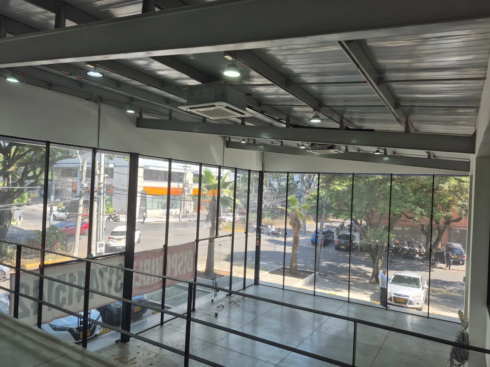 Local en Arriendo - Cali, Santa Mónica Recidencial Calle 26 Norte, 500,0 m² (foto 5) — CREBI