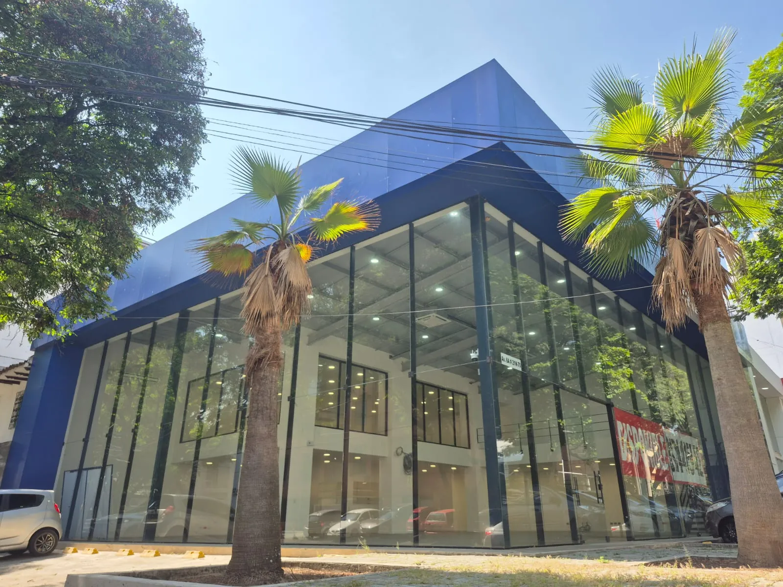 Local en Arriendo - Cali, Santa Mónica Recidencial Calle 26 Norte, 500,0 m² — CREBI