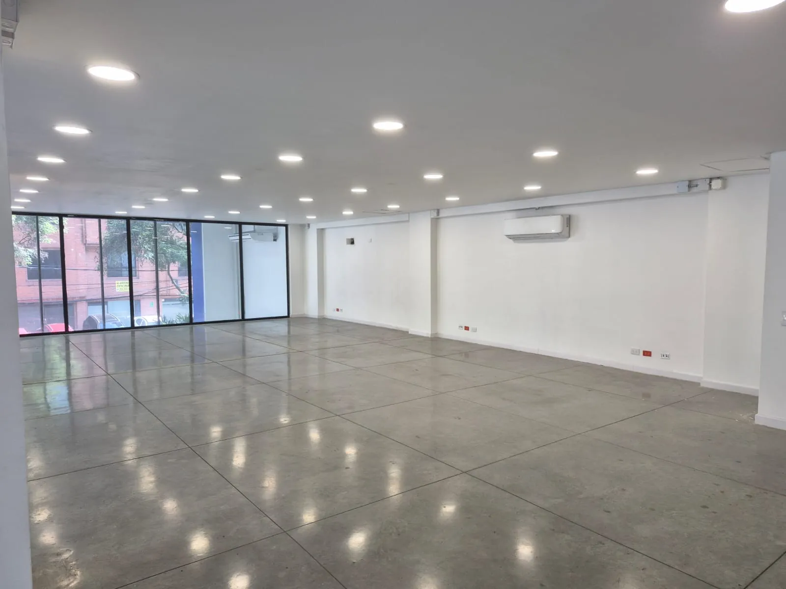 Local en Venta - Cali, Santa Mónica Recidencial Avenida 6 Bis Norte, 500,0 m² (foto 3) — CREBI