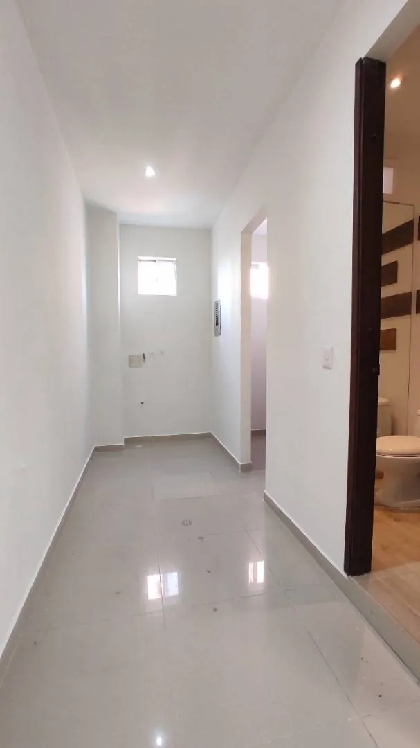 Local en Arriendo - Pereira, Pereira Calle 14, 70,0 m² (foto 2) — CREBI