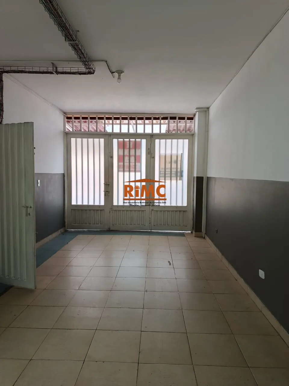 Local en Arriendo - AMCO, Area Metropolitana Centro Occidente, La Pradera Calle 25, 160,0 m² — CREBI