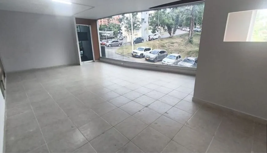 Local en Arriendo - Pereira, Pereira Calle 12, 42,0 m² (foto 2) — CREBI