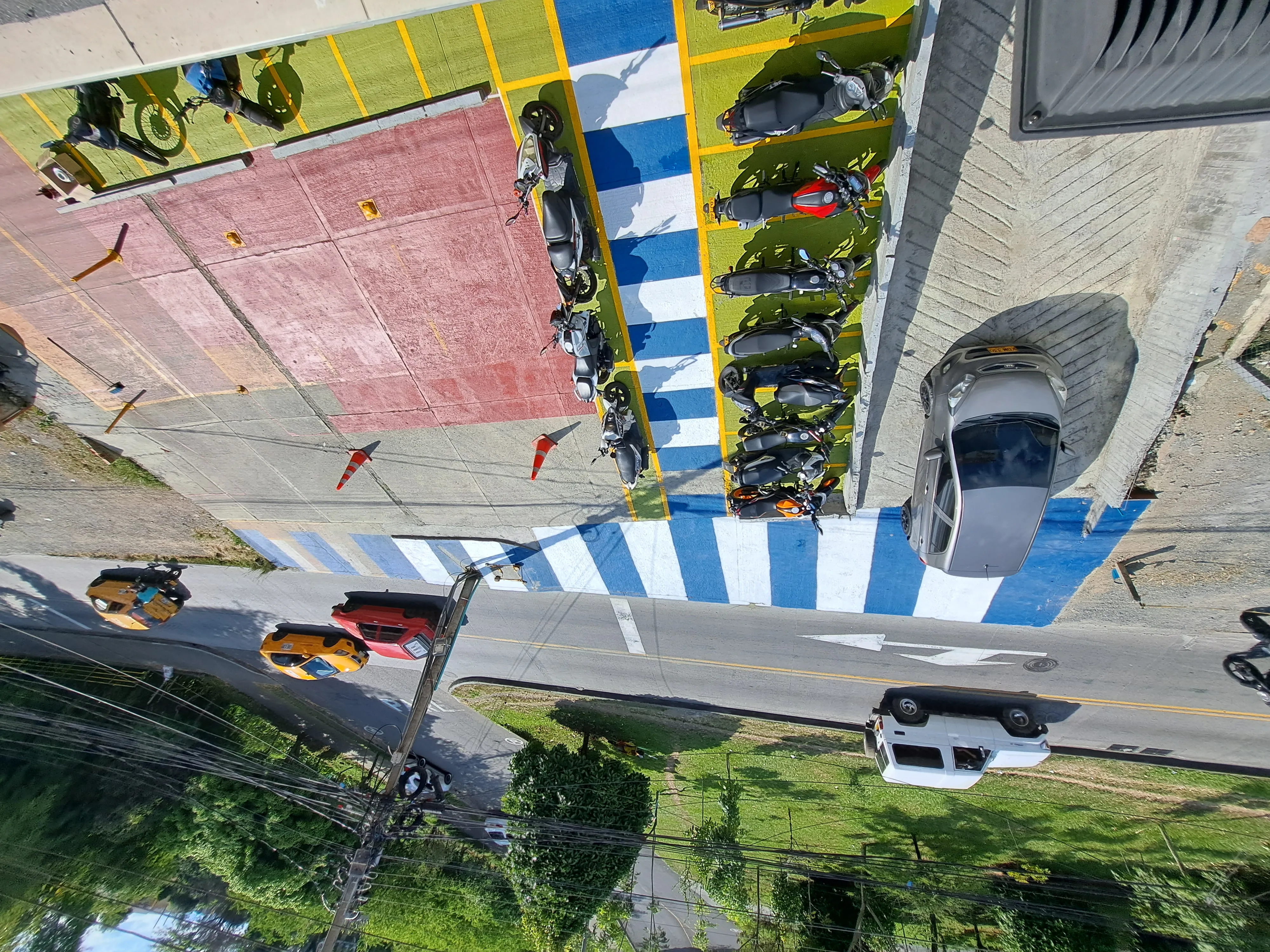 Edificio en Venta en San Joaquin, Pereira, 1300,0 m² (foto 7) — CREBI