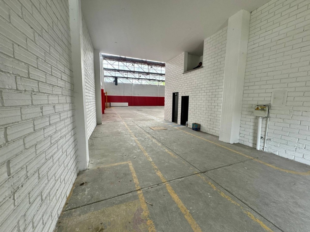 Bodega en Arriendo - Av 30 De Agosto, Pereira, 1500,002 m² (foto 5) — CREBI