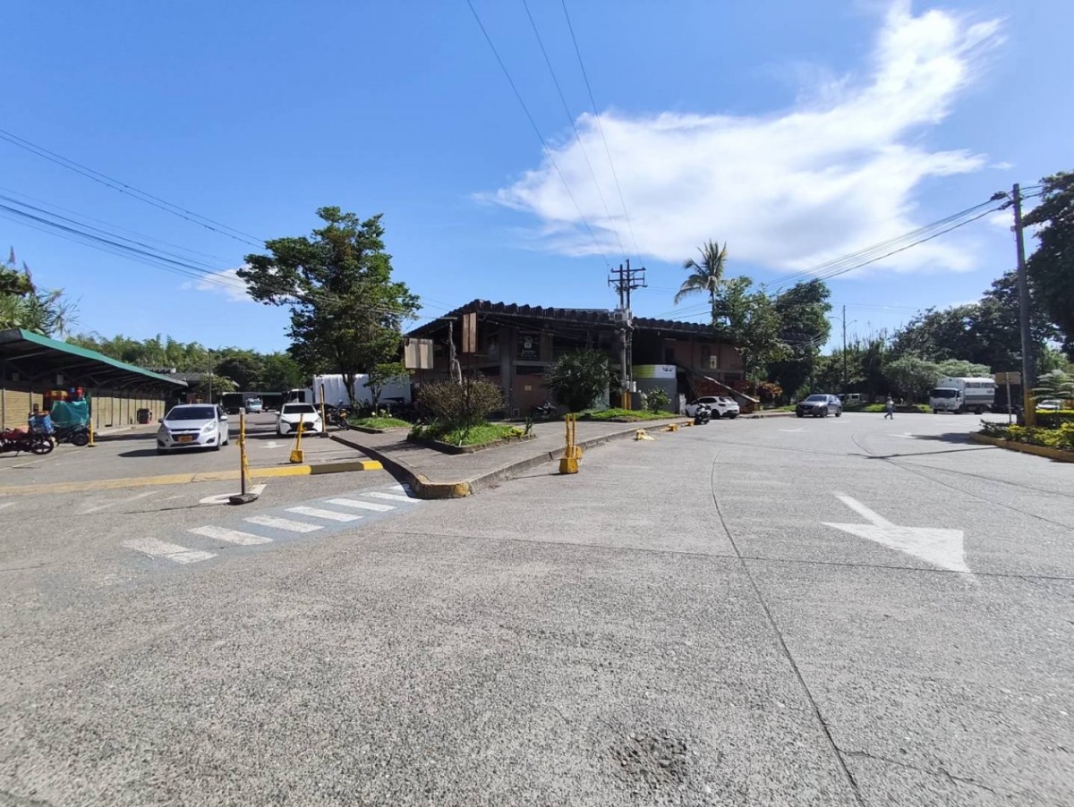 Bodega en Arriendo - Av.de Las Americas, Pereira, 88,002 m² (foto 3) — CREBI