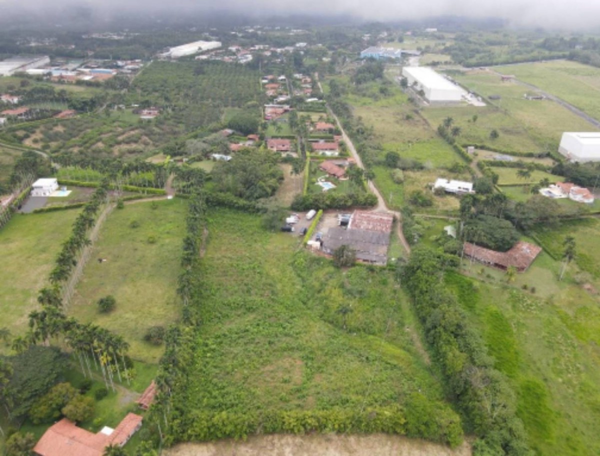 Bodega en Venta - Cerritos, Pereira, 20000,002 m² (foto 3) — CREBI