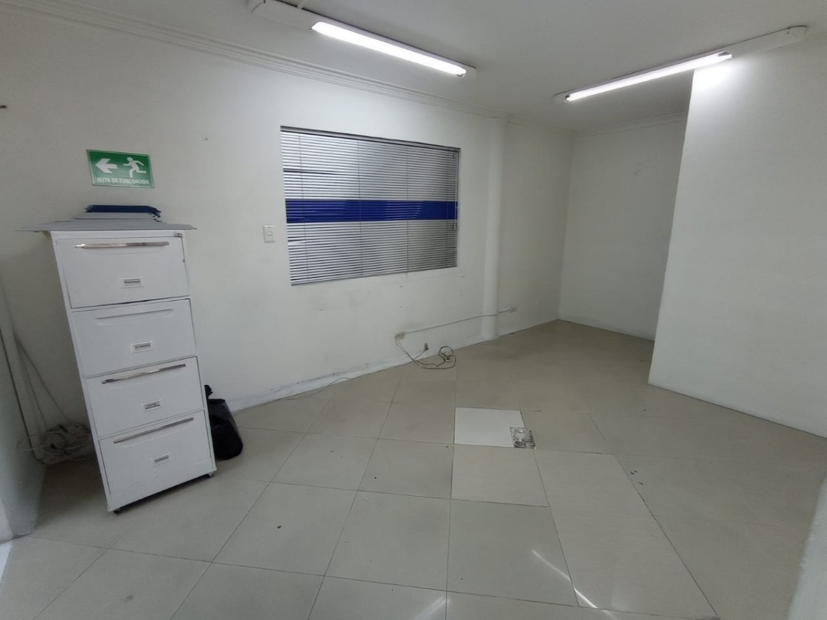 Consultorio en Venta - Centro, Pereira, 32,002 m² (foto 4) — CREBI