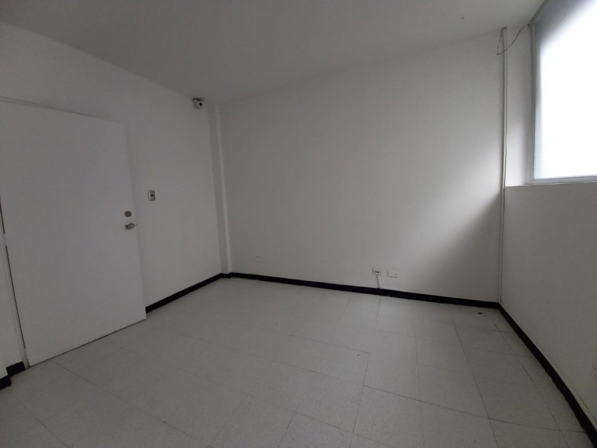 Consultorio en Arriendo - Centro, Pereira, 26,002 m² (foto 5) — CREBI