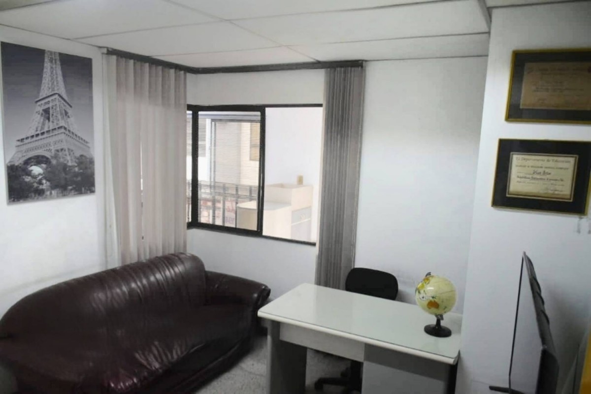 Consultorio en Venta - Centro, Pereira, 66,002 m² (foto 9) — CREBI