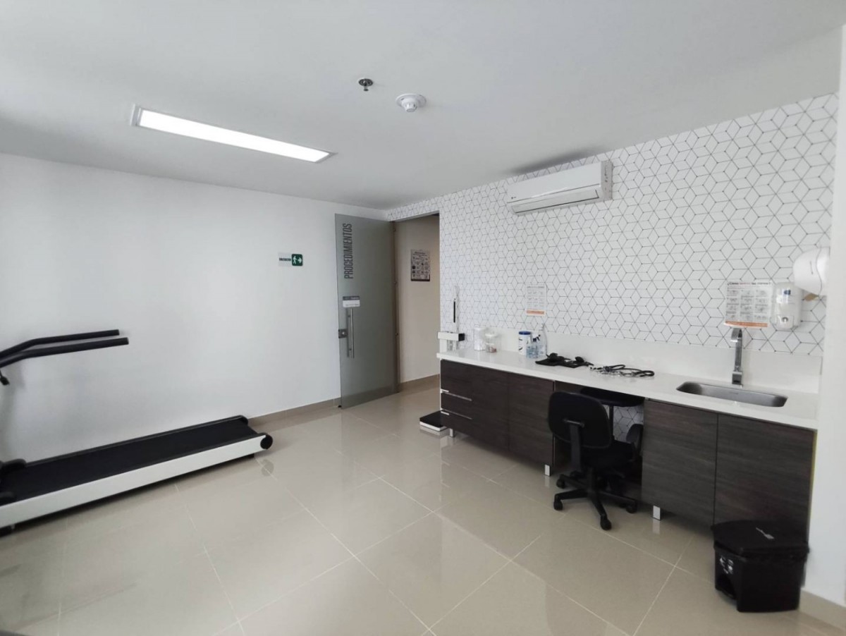 Consultorio en Arriendo - Pinares, Pereira, 66,002 m² (foto 12) — CREBI