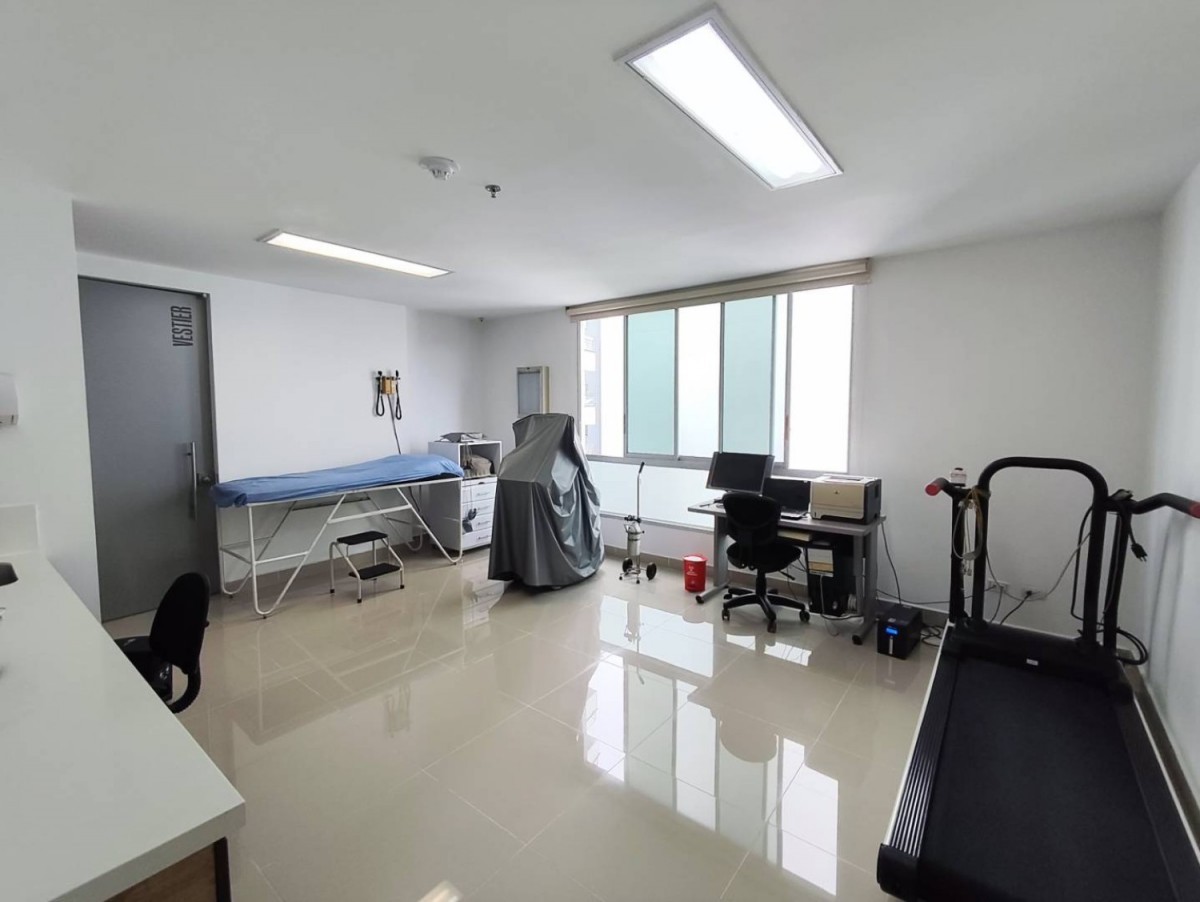 Consultorio en Venta - Pinares, Pereira, 66,002 m² (foto 13) — CREBI