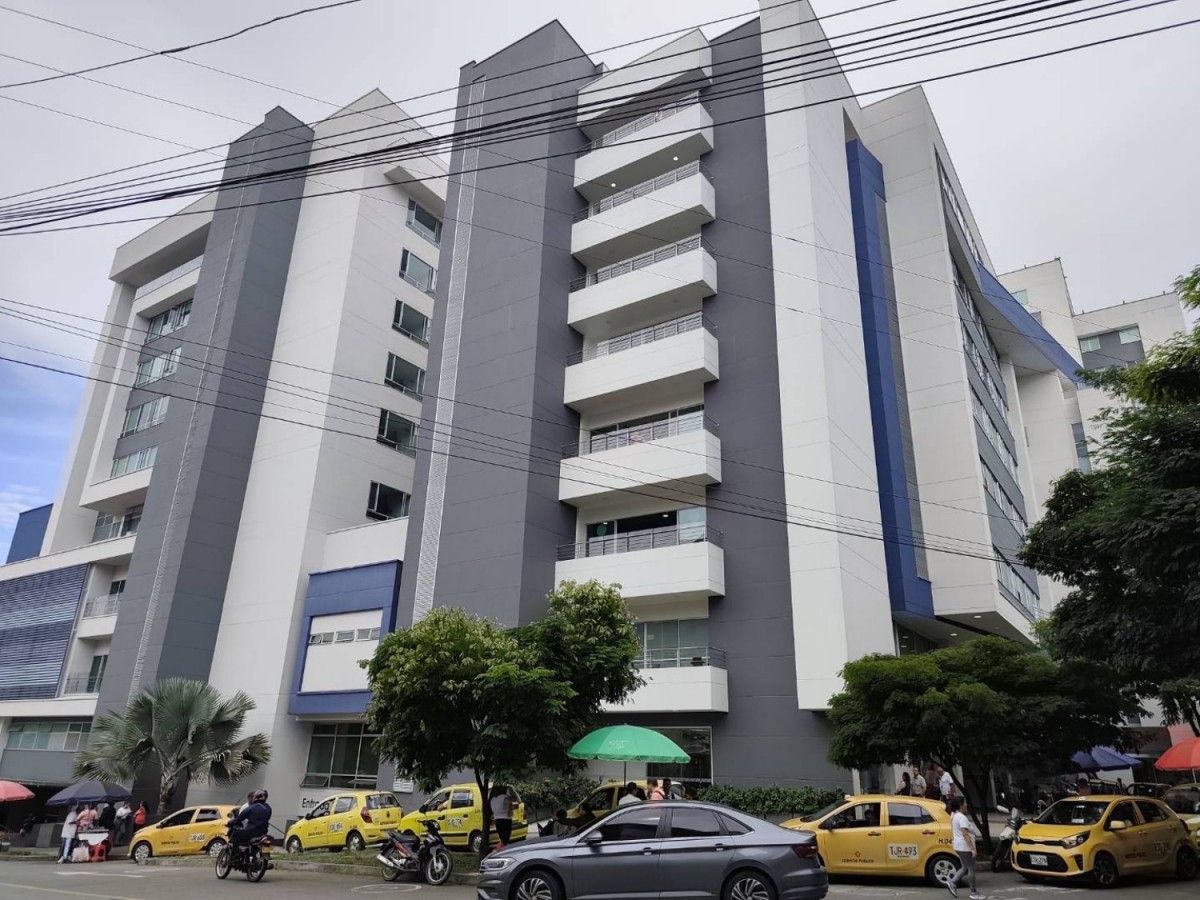 Consultorio en Venta - Pinares, Pereira, 66,002 m² (foto 2) — CREBI